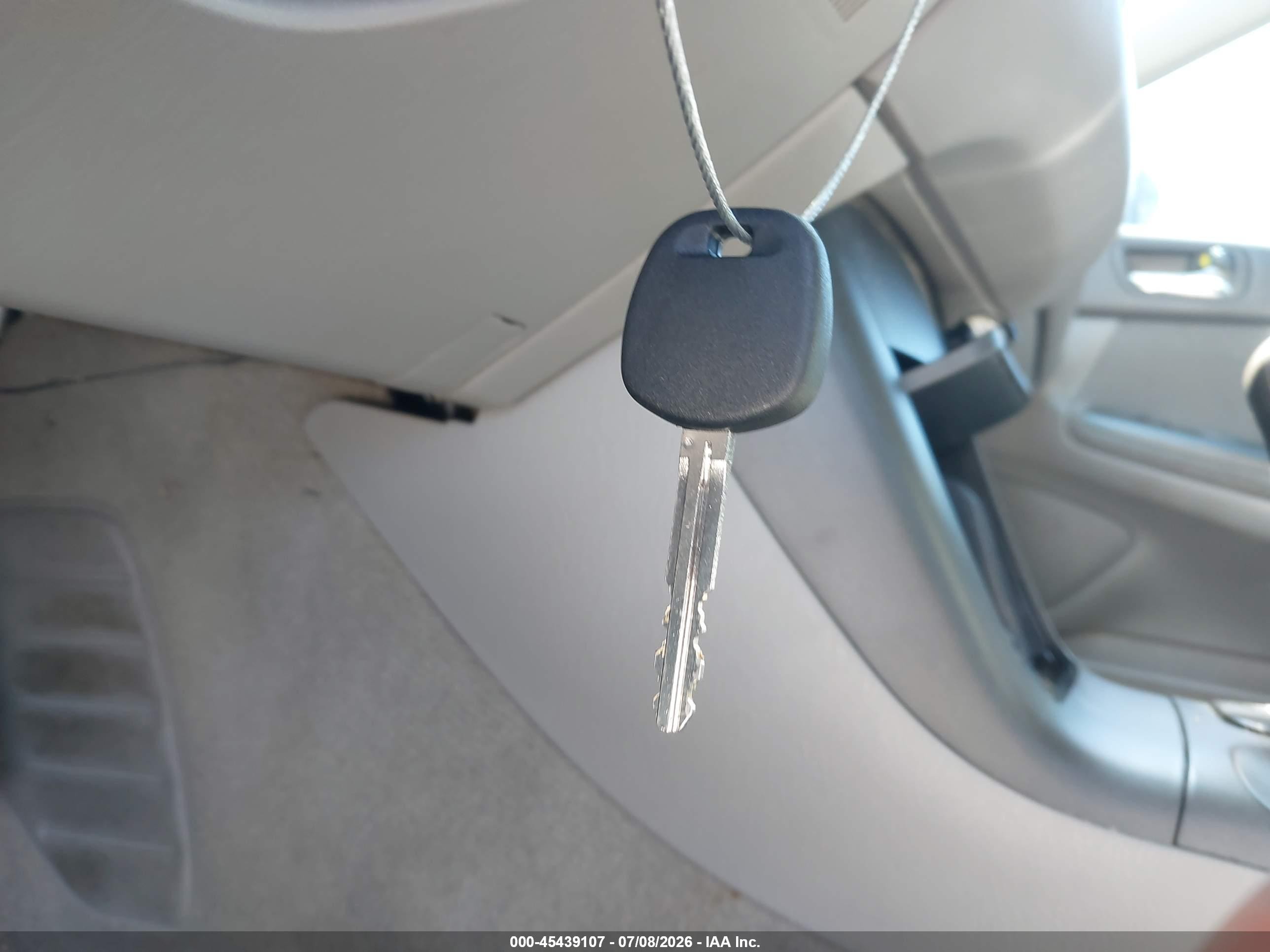 2005 Toyota Camry Le Light Blue vin: 4T1BE32K55U631364