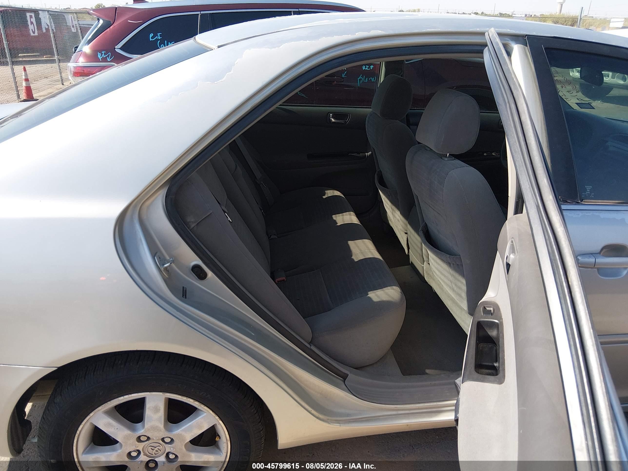 2005 Toyota Camry Le Серебряный vin: 4T1BE32K55U949064