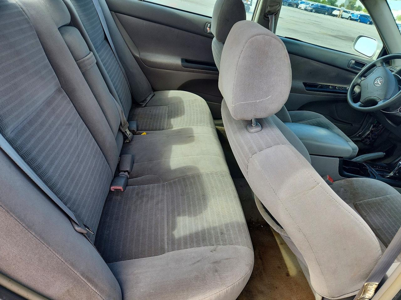 2005 Toyota Camry Le Silver vin: 4T1BE32K55U976491