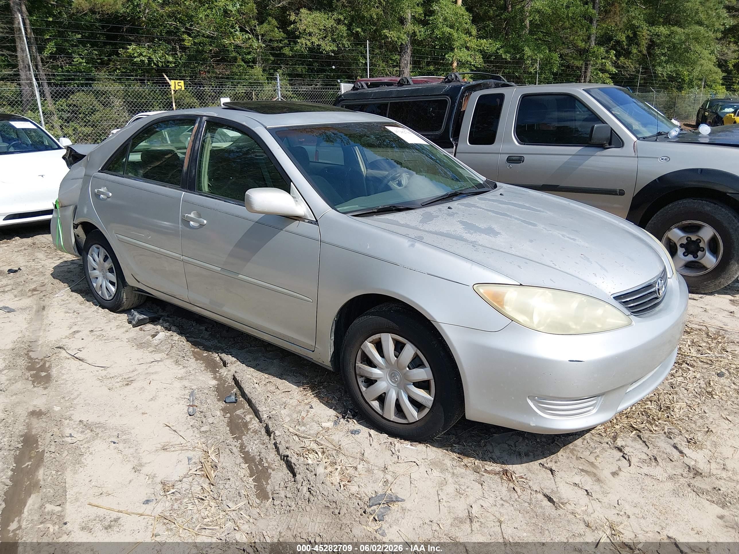 2005 Toyota Camry Le Серый vin: 4T1BE32K55U992416