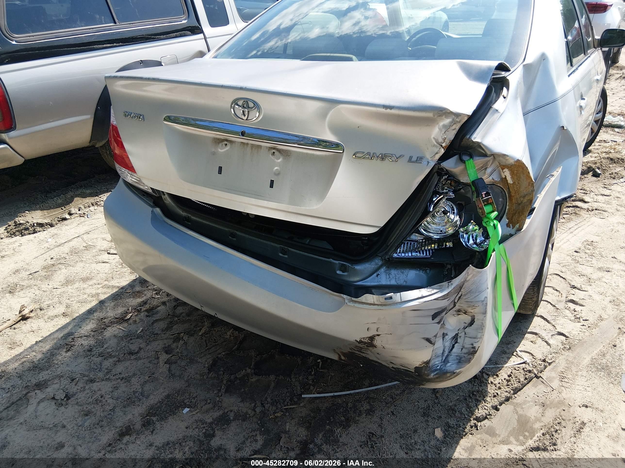 2005 Toyota Camry Le Gray vin: 4T1BE32K55U992416
