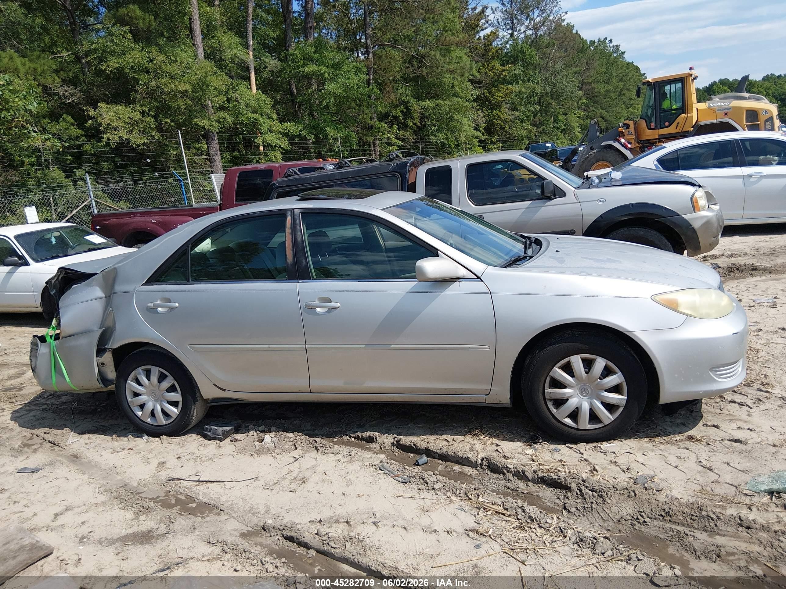 2005 Toyota Camry Le Gray vin: 4T1BE32K55U992416