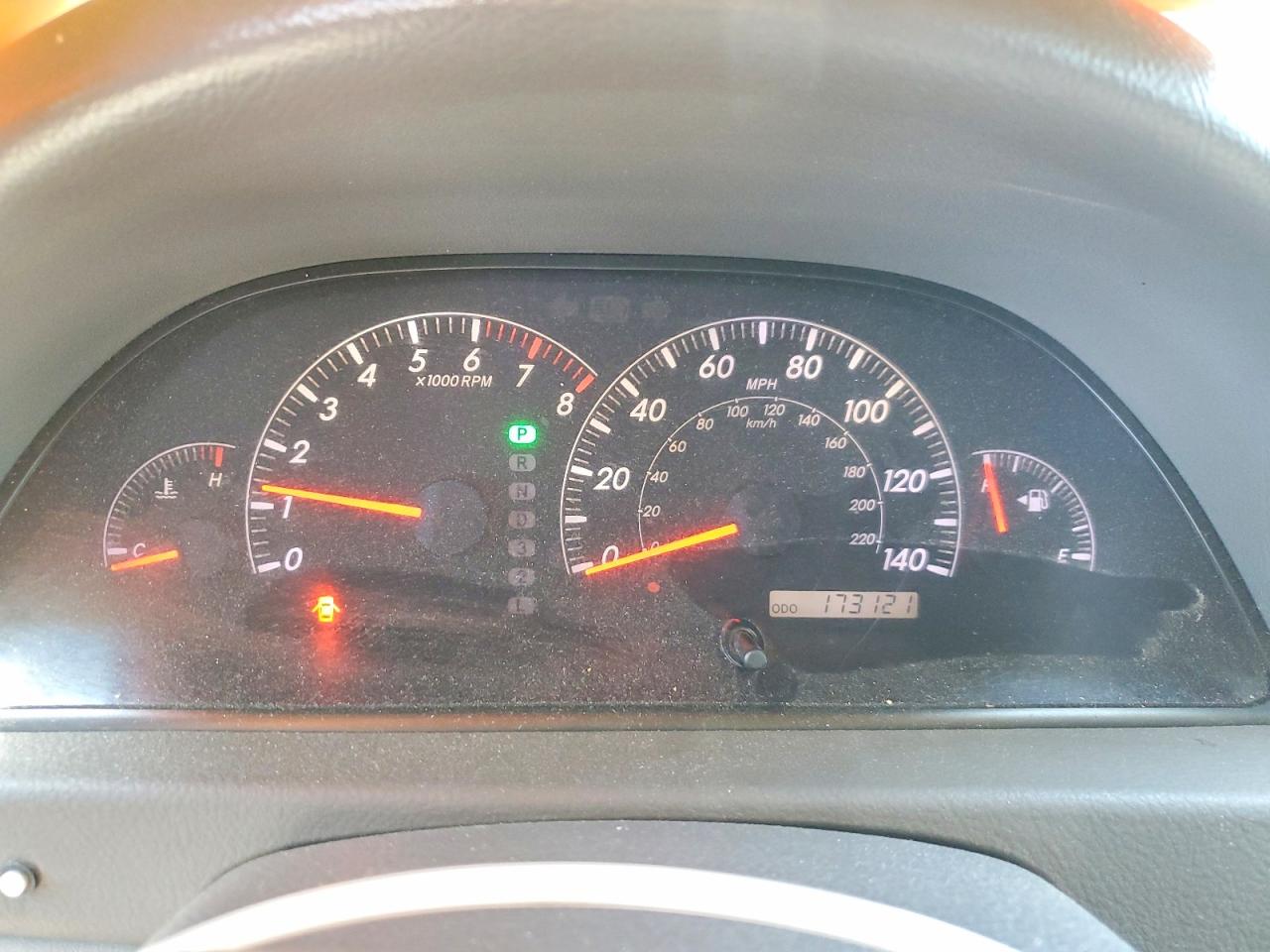 2006 Toyota Camry Le Red vin: 4T1BE32K56U105849