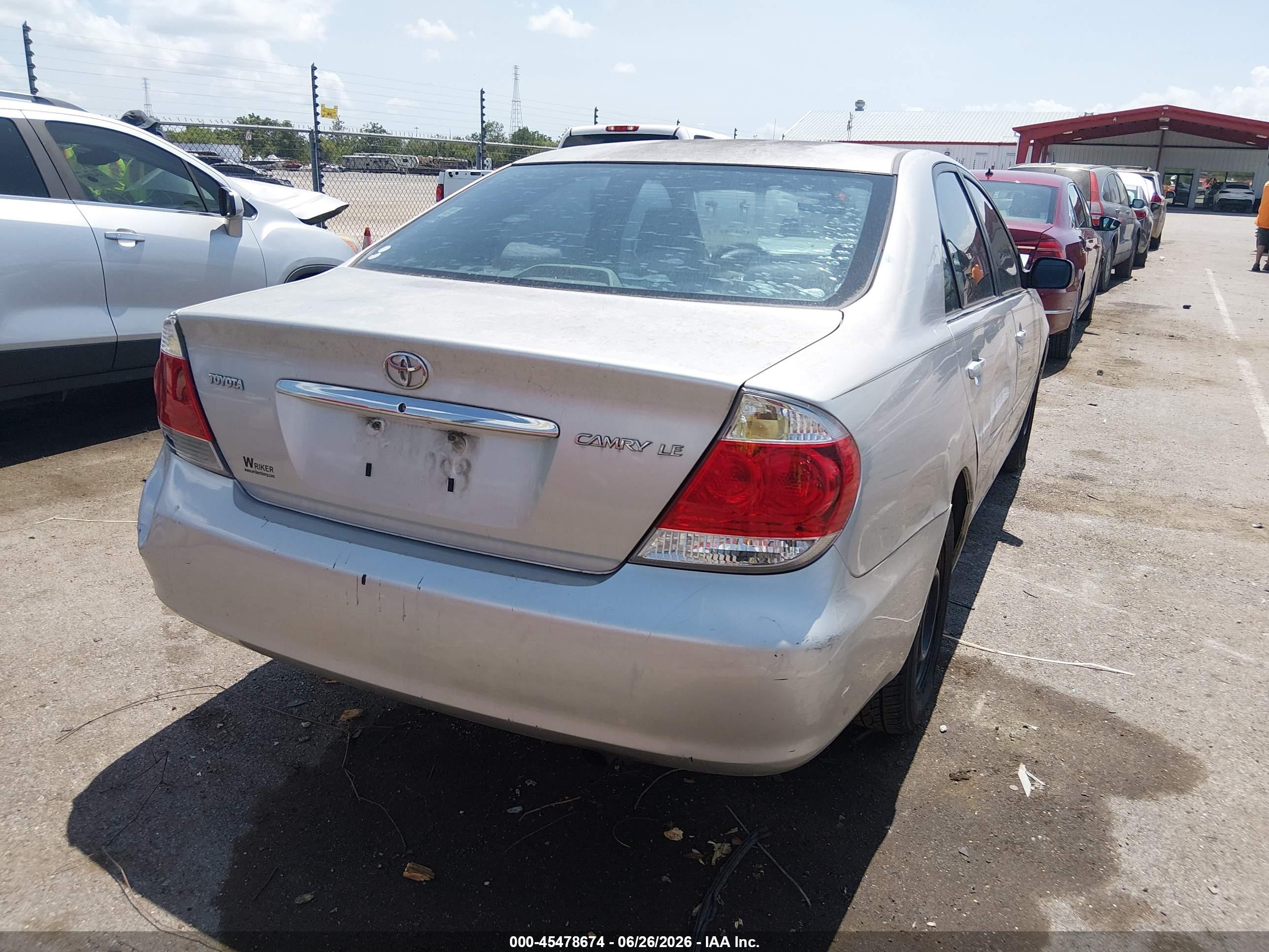 2006 Toyota Camry Le Silver vin: 4T1BE32K56U114101