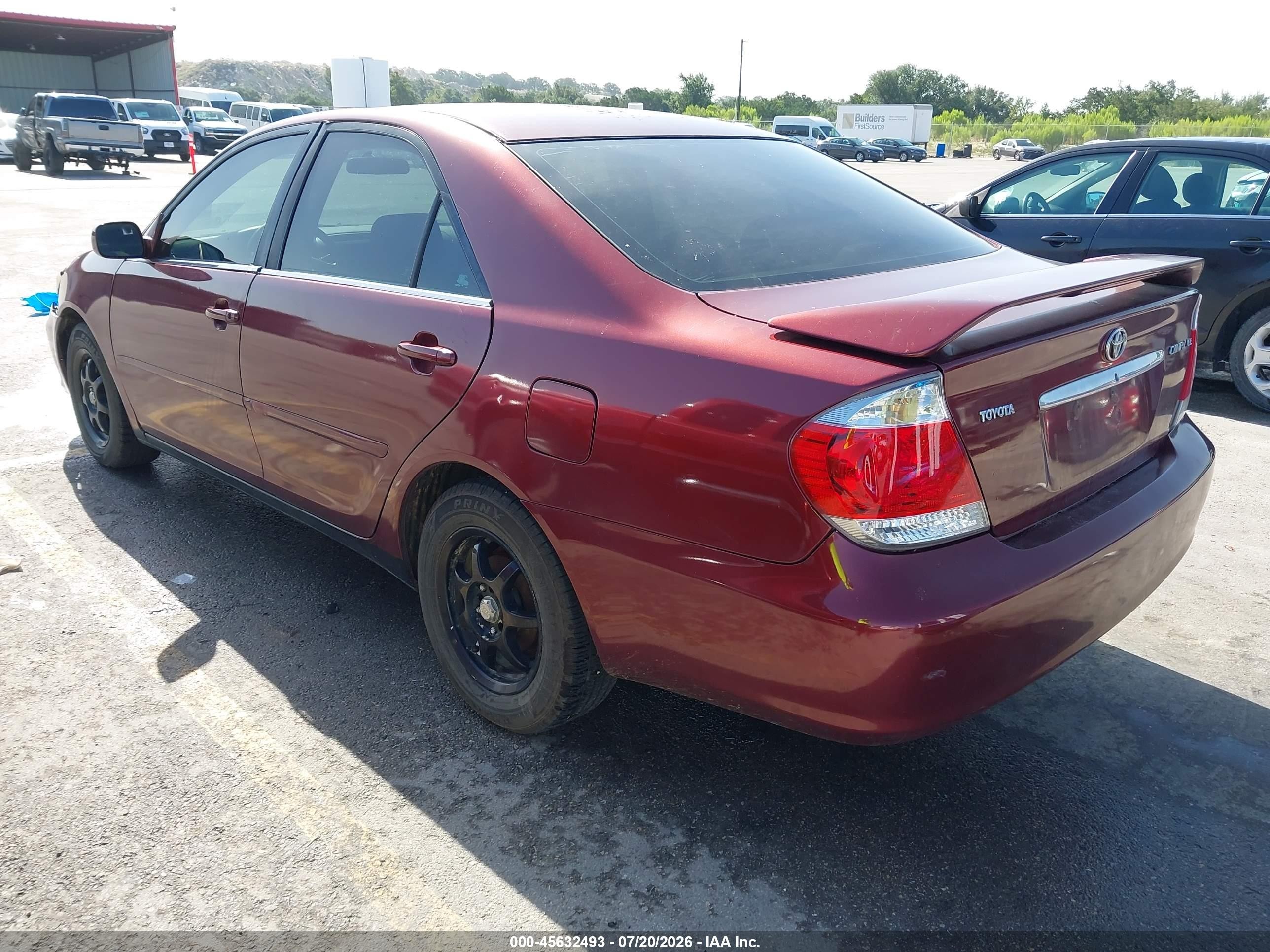 2006 Toyota Camry Le Red vin: 4T1BE32K56U118178