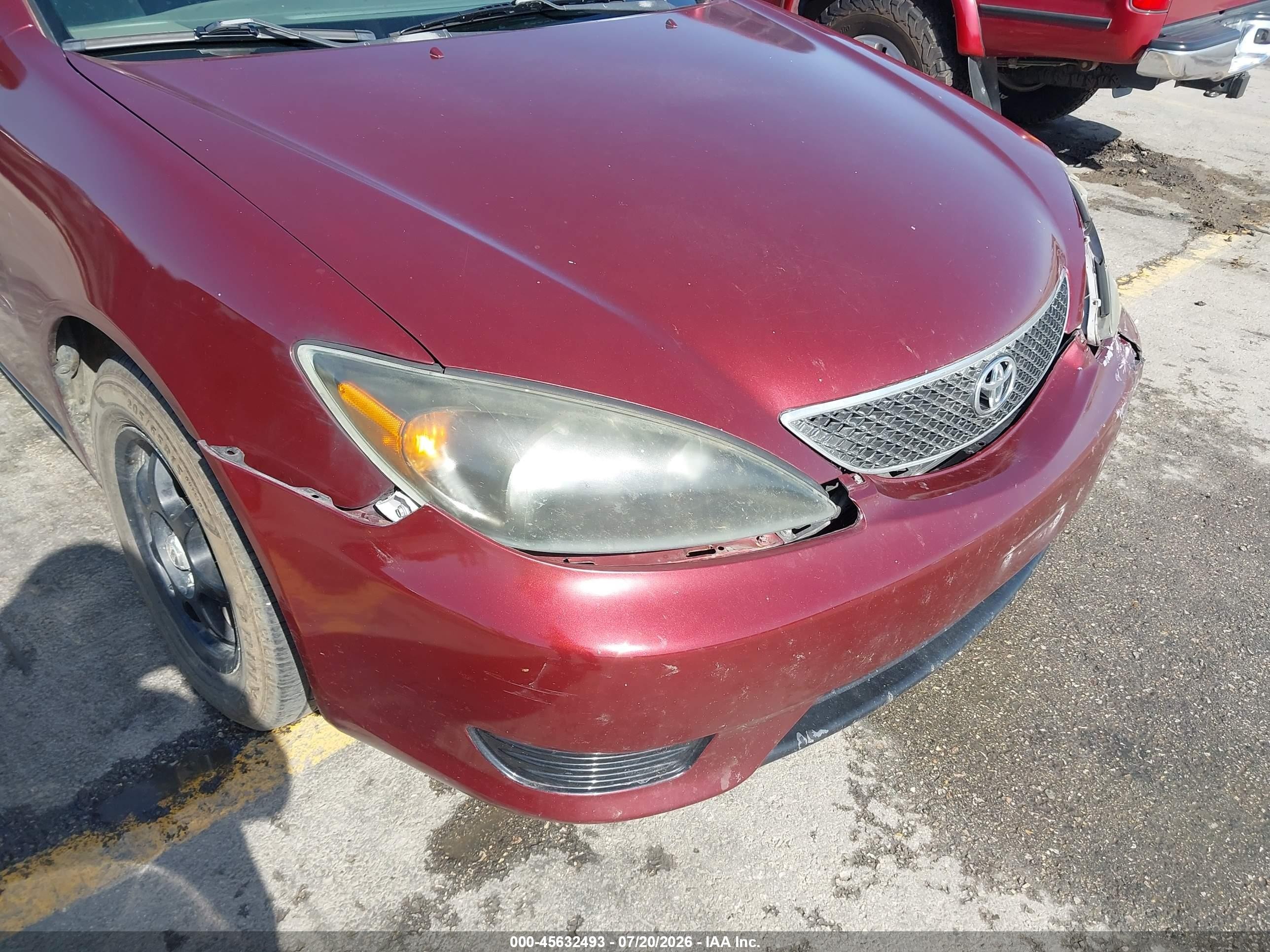 2006 Toyota Camry Le Red vin: 4T1BE32K56U118178