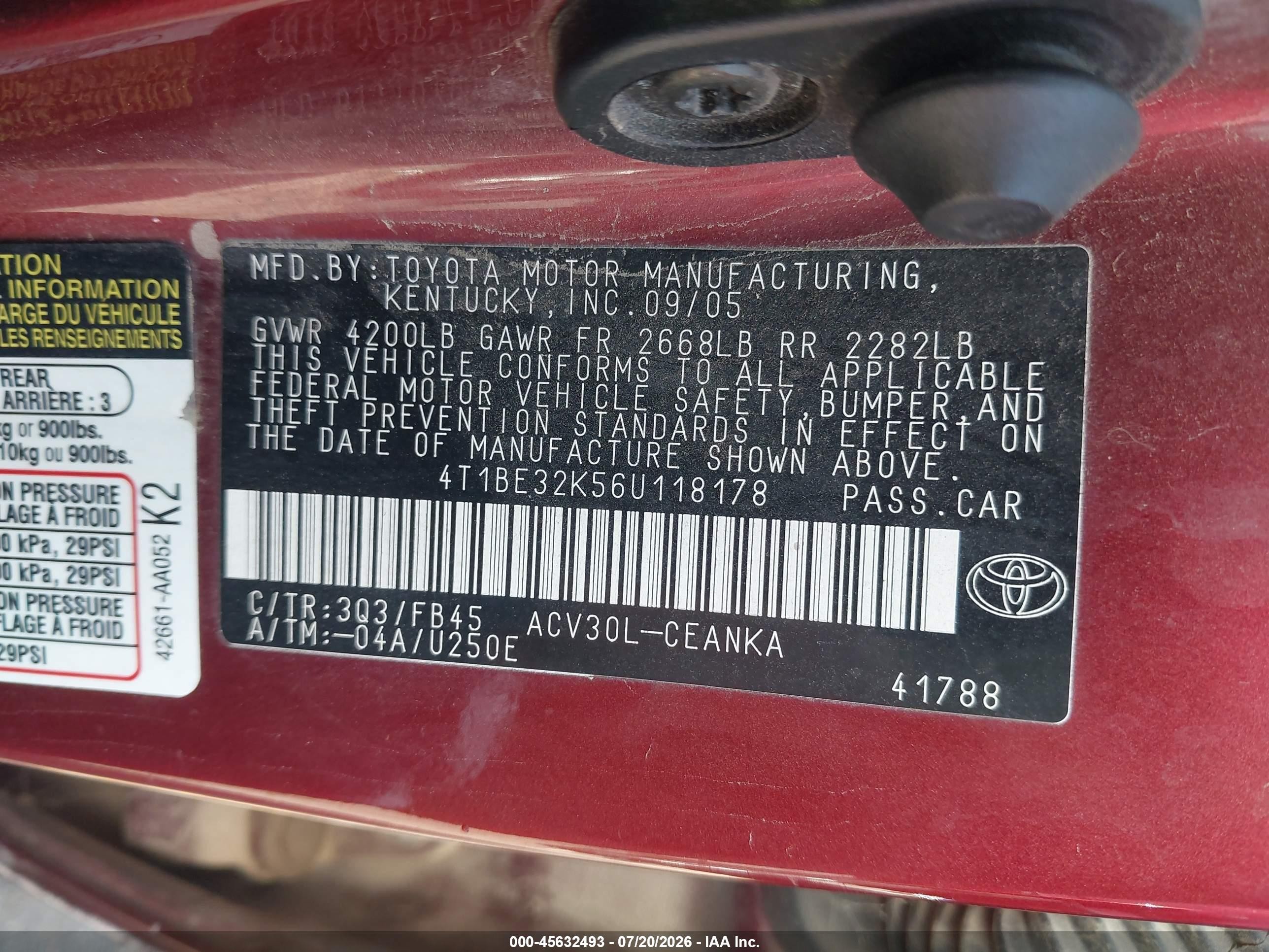 2006 Toyota Camry Le Red vin: 4T1BE32K56U118178