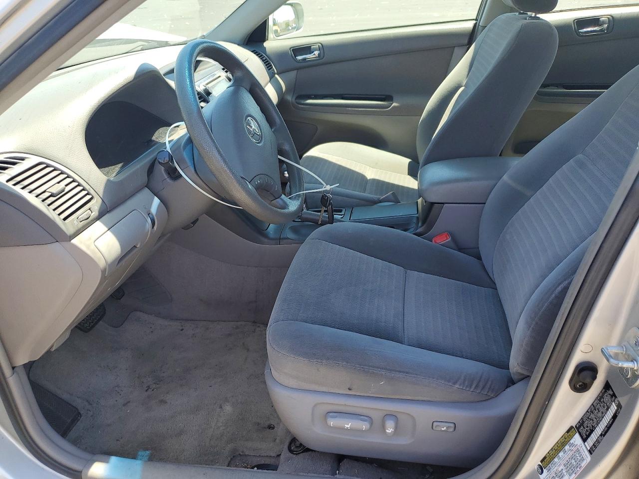 2006 Toyota Camry Le Silver vin: 4T1BE32K56U119072
