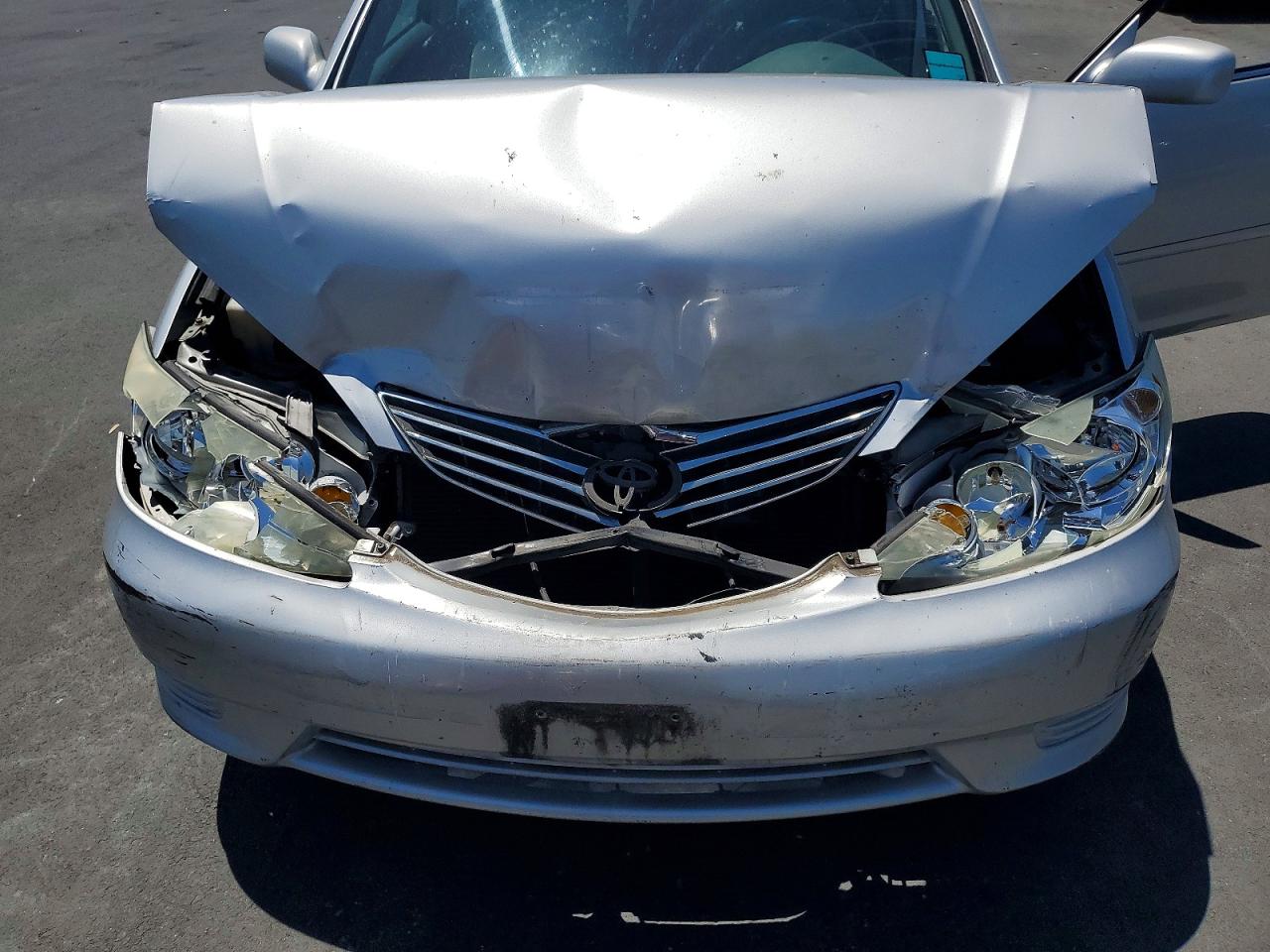 2006 Toyota Camry Le Silver vin: 4T1BE32K56U119072