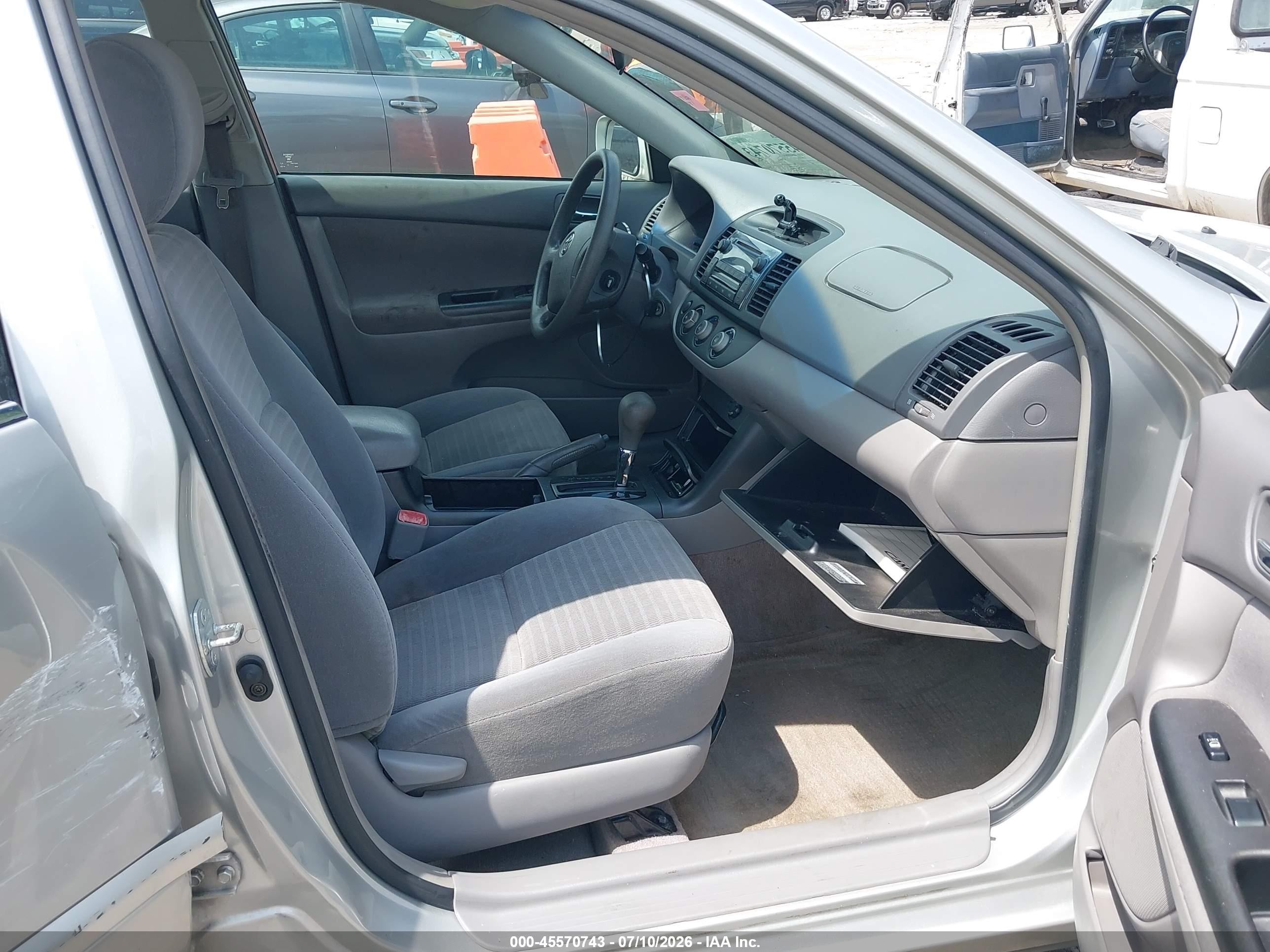 2006 Toyota Camry Le Silver vin: 4T1BE32K56U125101