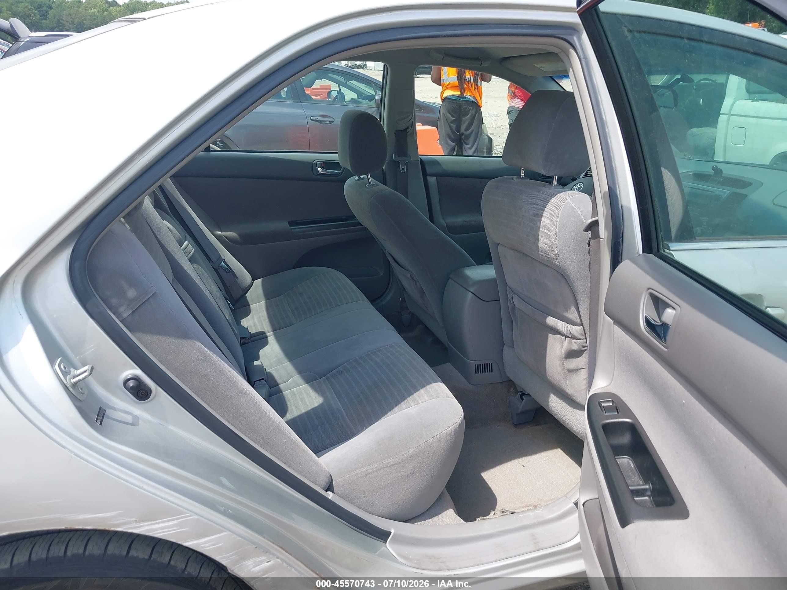 2006 Toyota Camry Le Silver vin: 4T1BE32K56U125101
