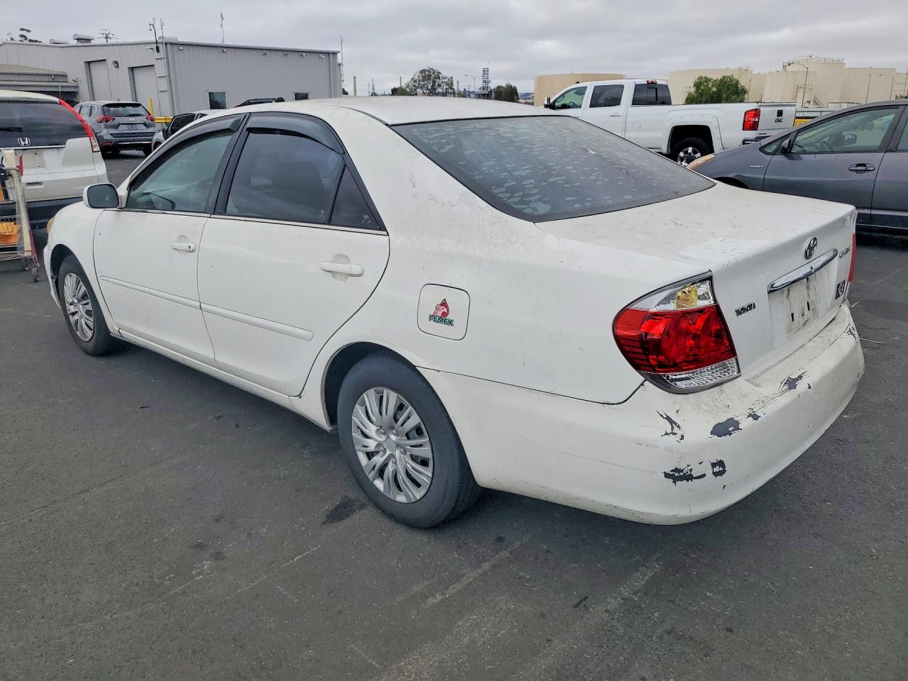 2006 Toyota Camry Le White vin: 4T1BE32K56U657531