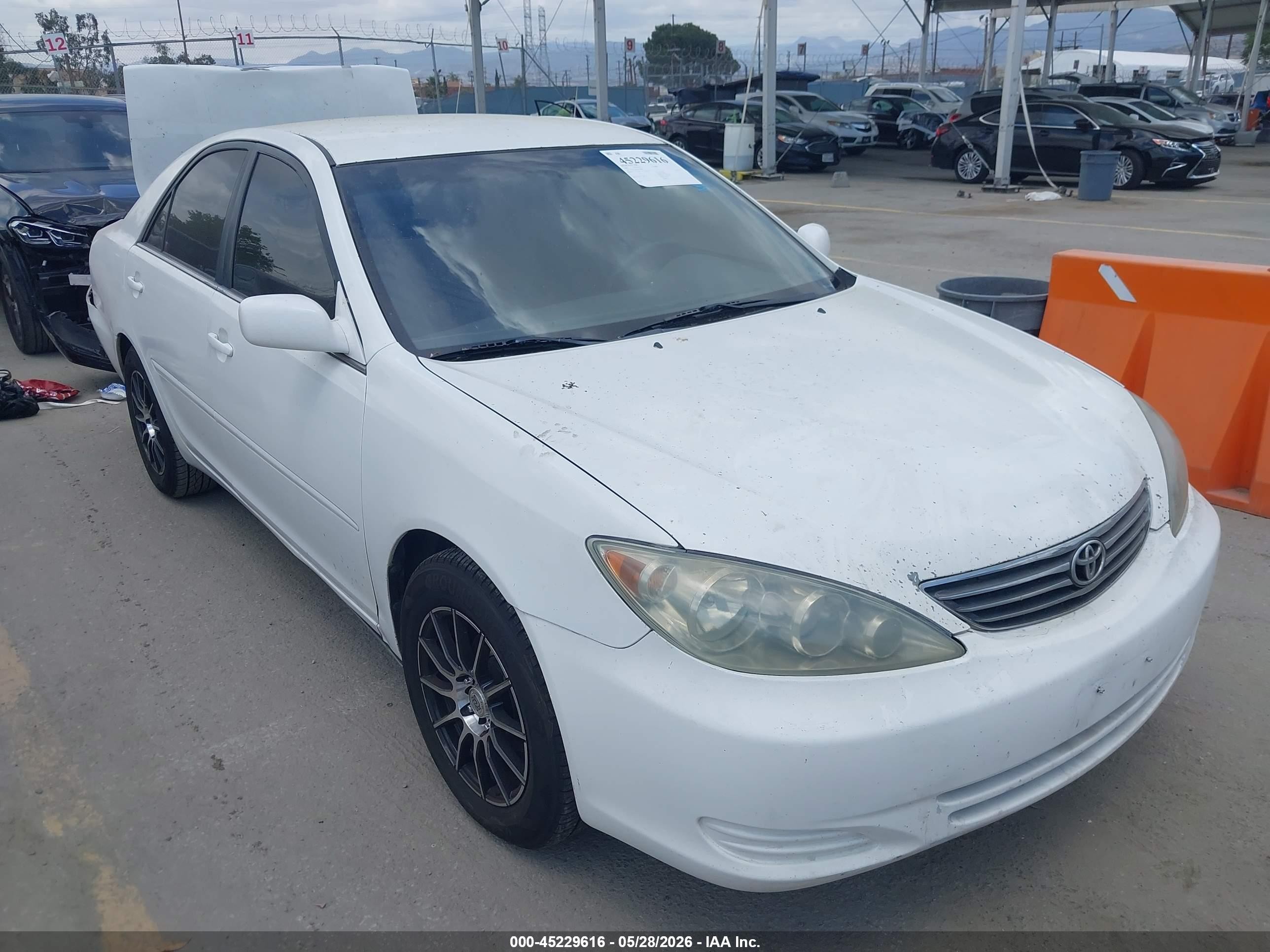 2006 Toyota Camry Le White vin: 4T1BE32K56U659845