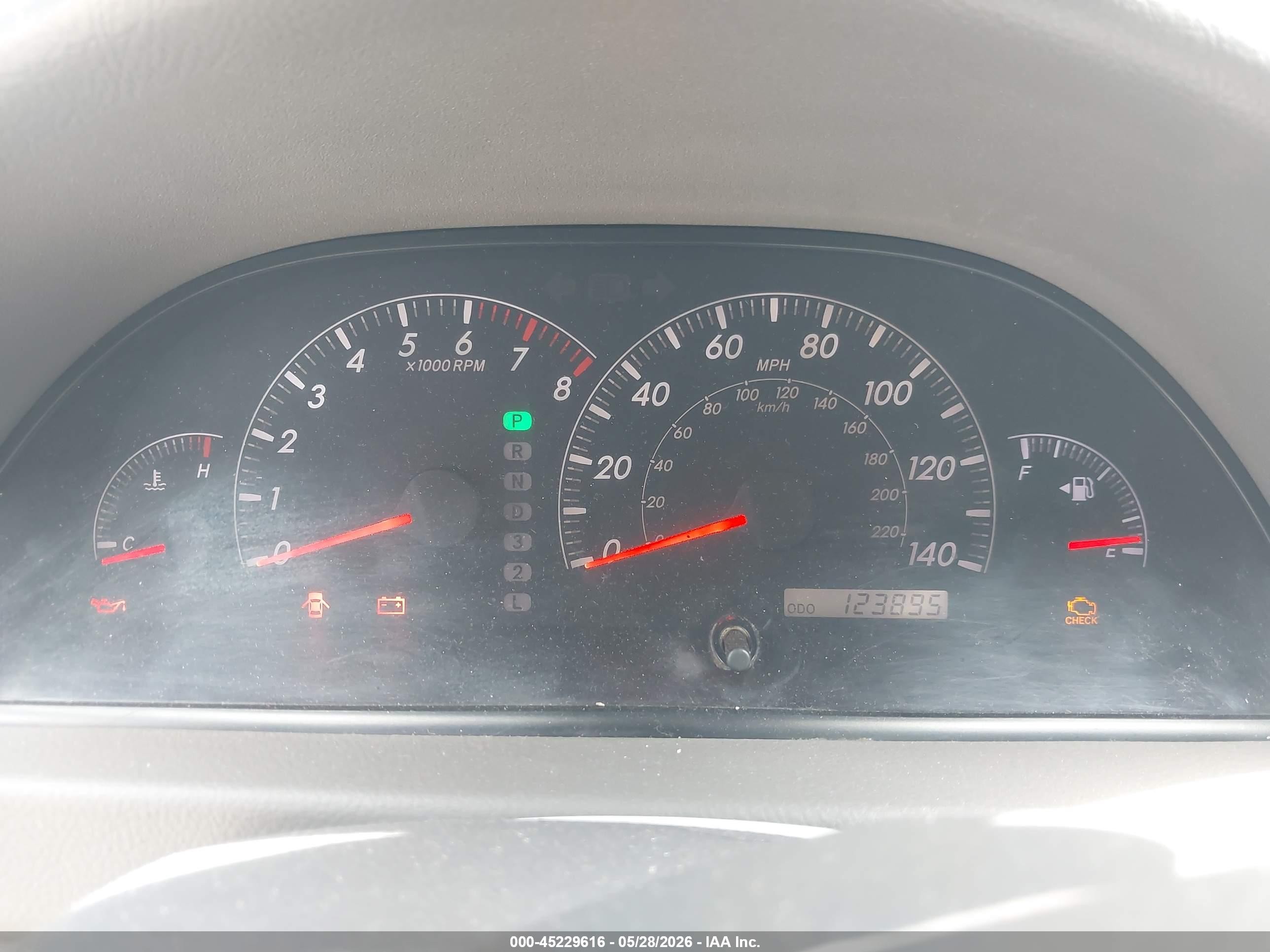 2006 Toyota Camry Le White vin: 4T1BE32K56U659845