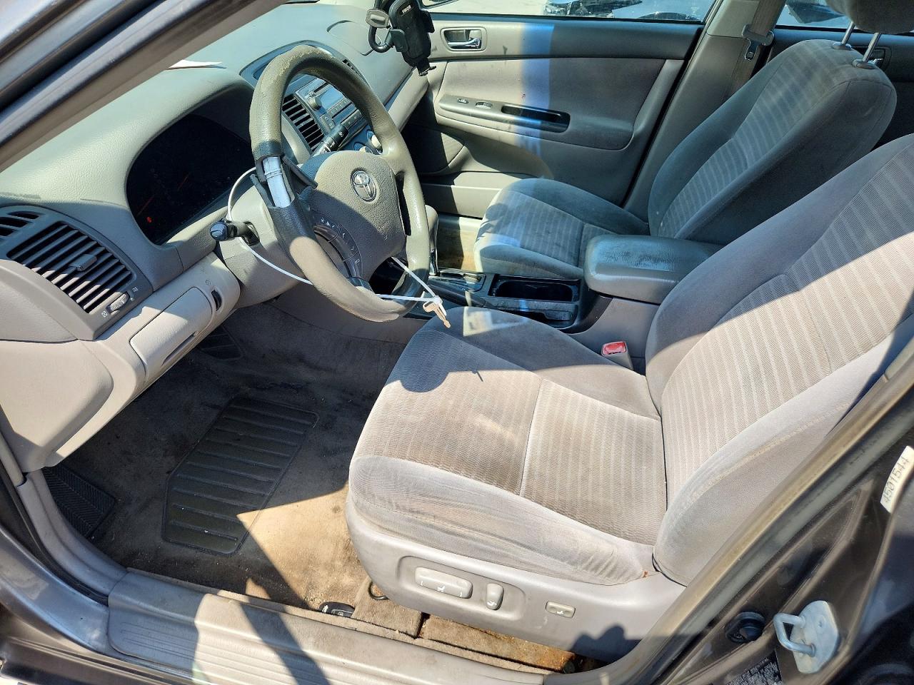 2006 Toyota Camry Le Gray vin: 4T1BE32K56U679013