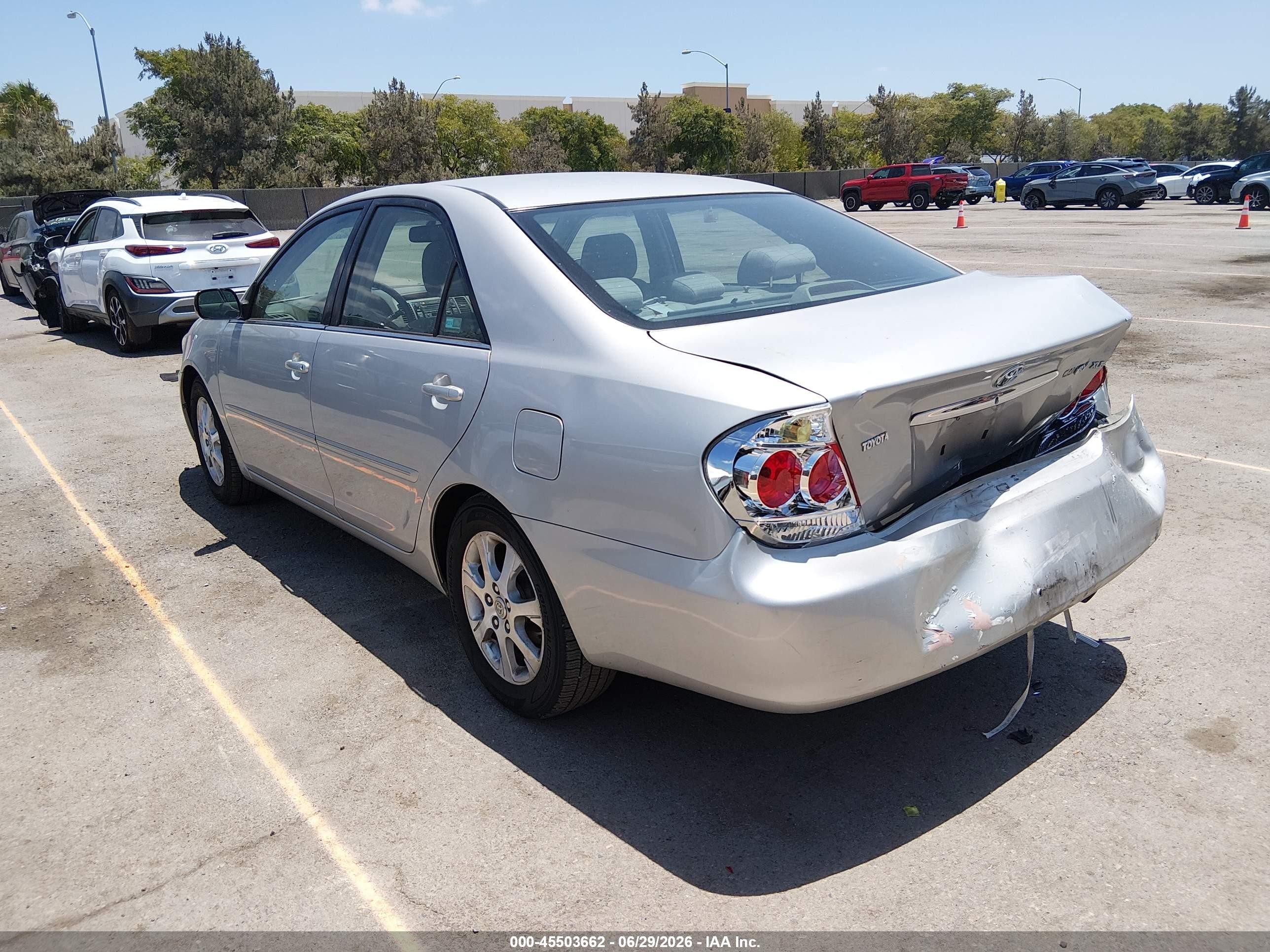 2006 Toyota Camry Xle Silver vin: 4T1BE32K56U680677