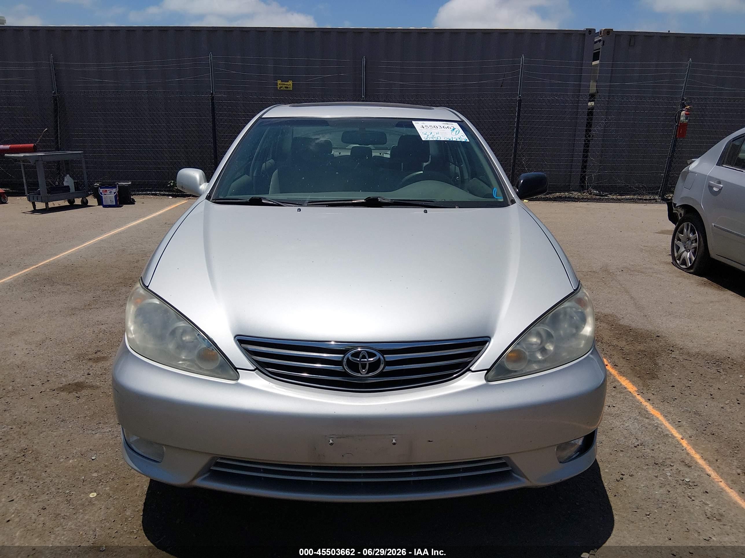 2006 Toyota Camry Xle Silver vin: 4T1BE32K56U680677