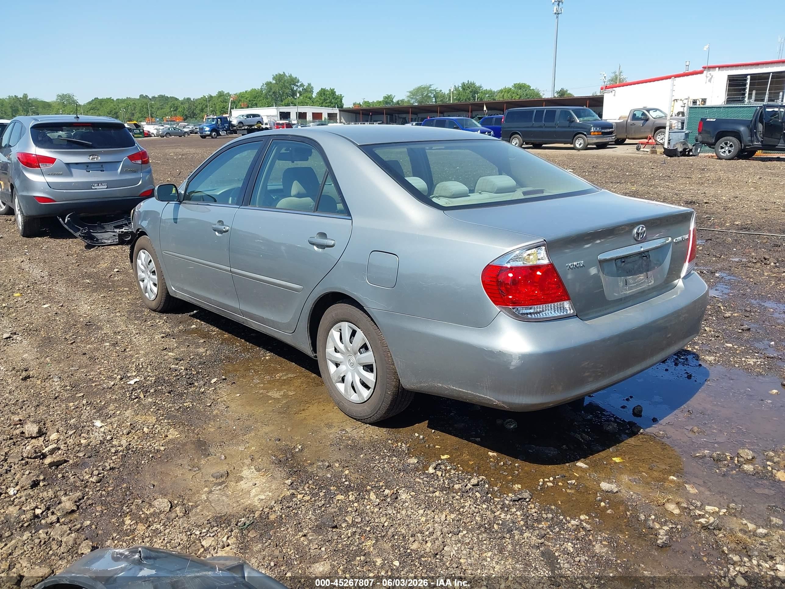 2006 Toyota Camry Le Silver vin: 4T1BE32K56U685216