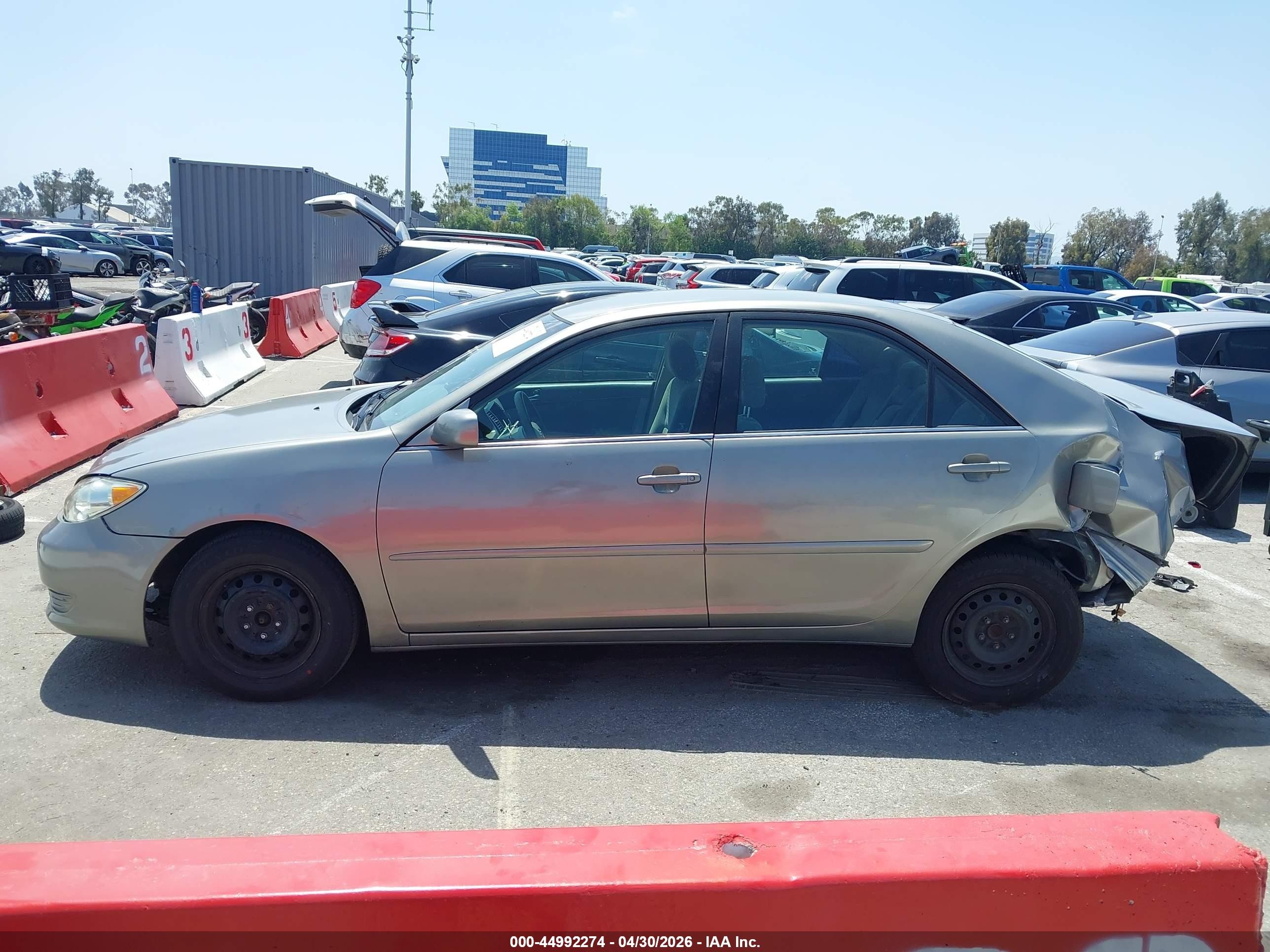 2006 Toyota Camry Le Silver vin: 4T1BE32K56U703228