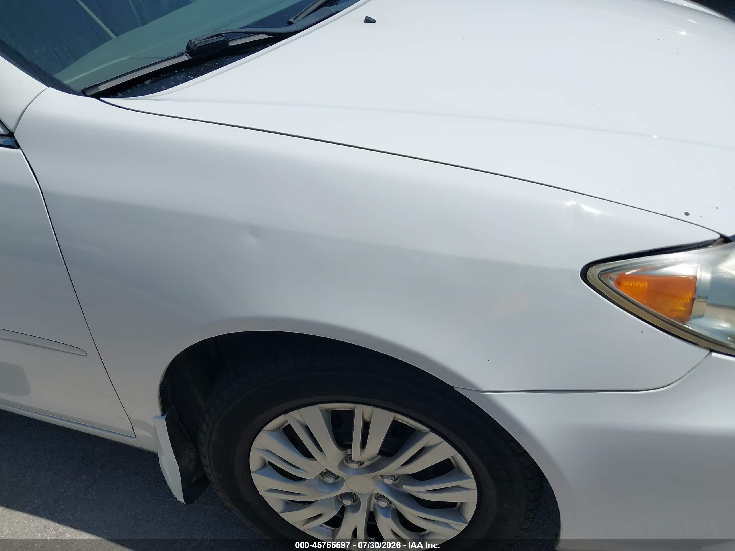 2006 Toyota Camry Le White vin: 4T1BE32K56U712768