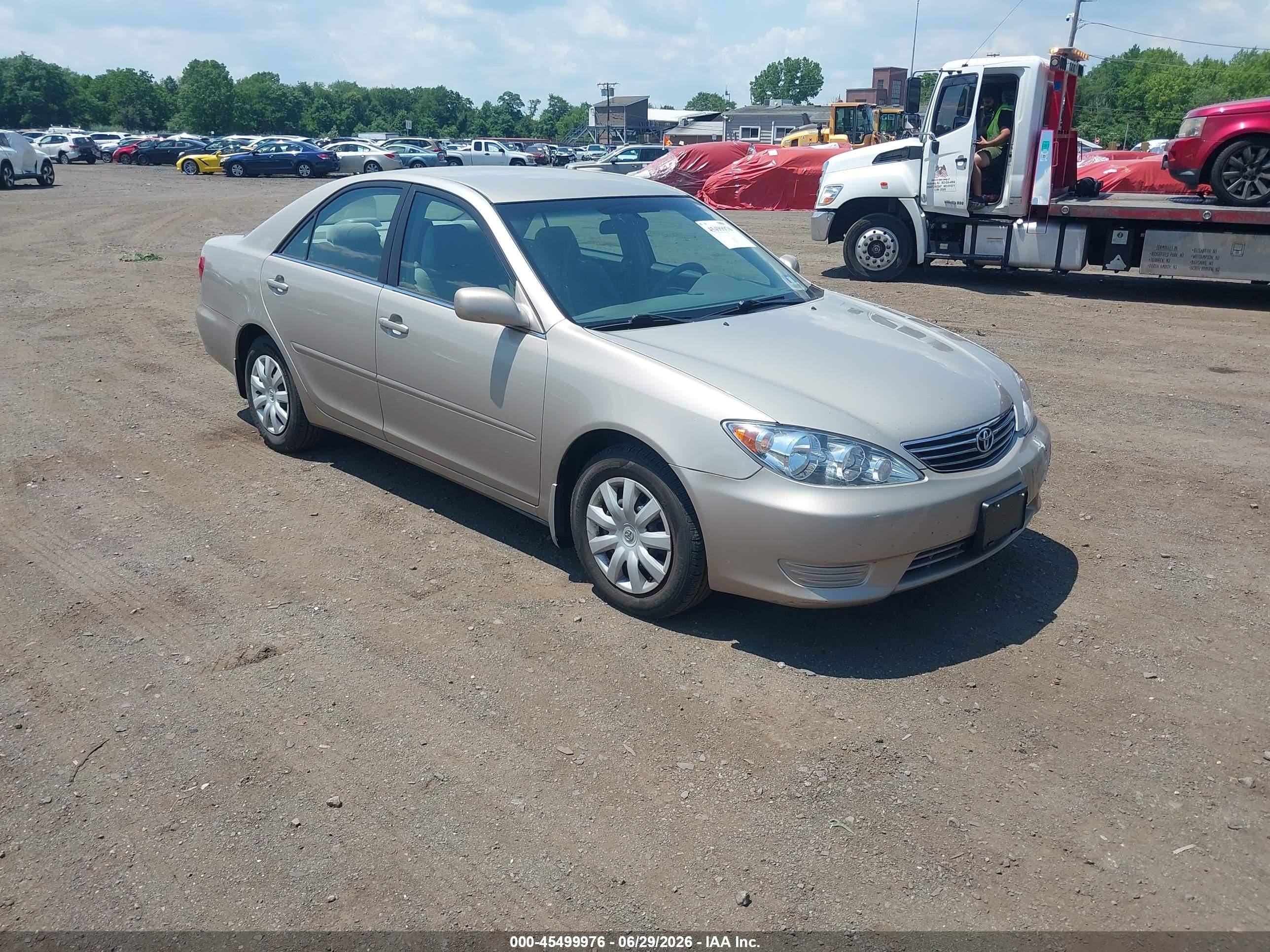 2006 Toyota Camry Le Бежевый vin: 4T1BE32K56U721096