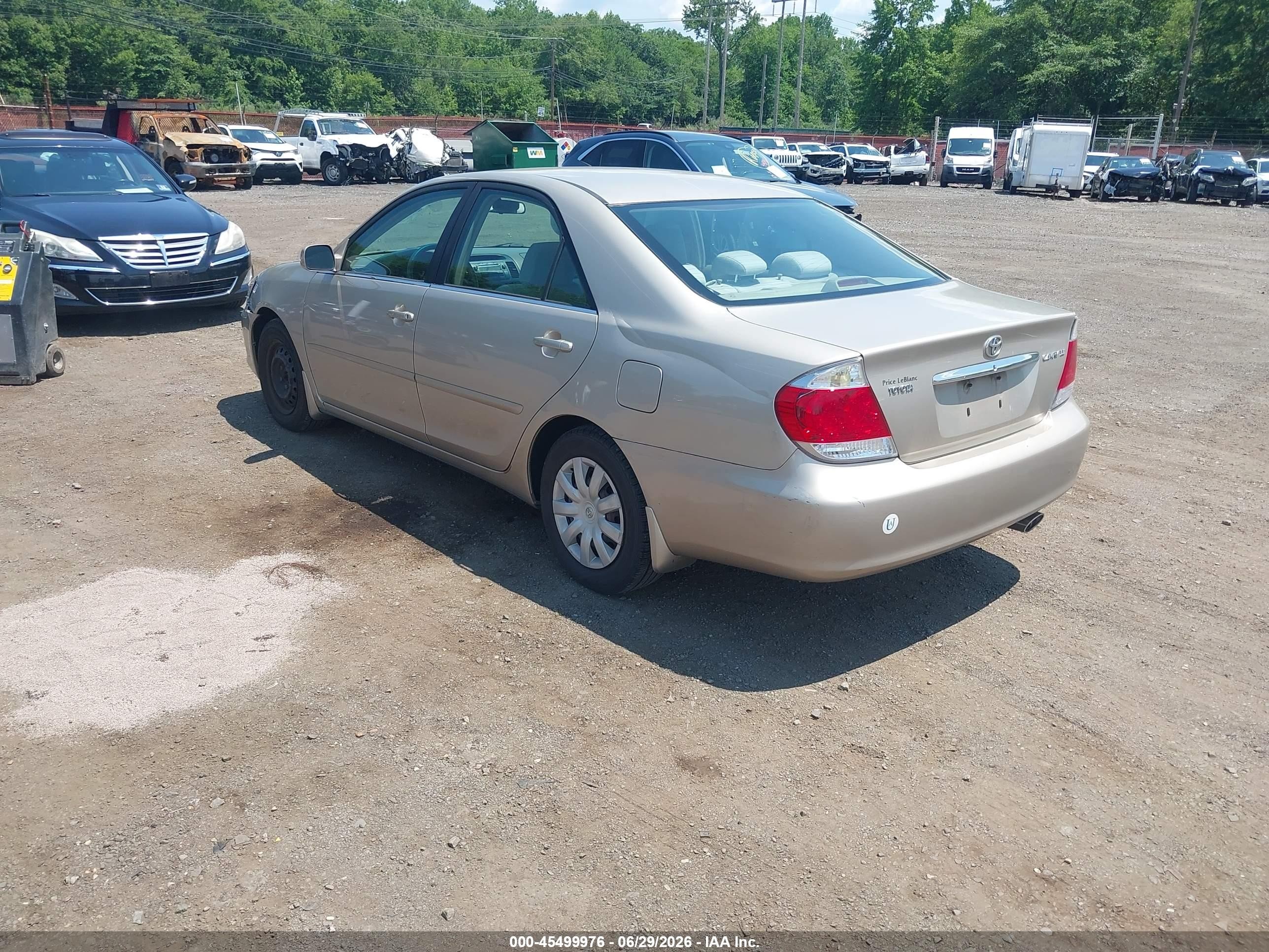 2006 Toyota Camry Le Beige vin: 4T1BE32K56U721096