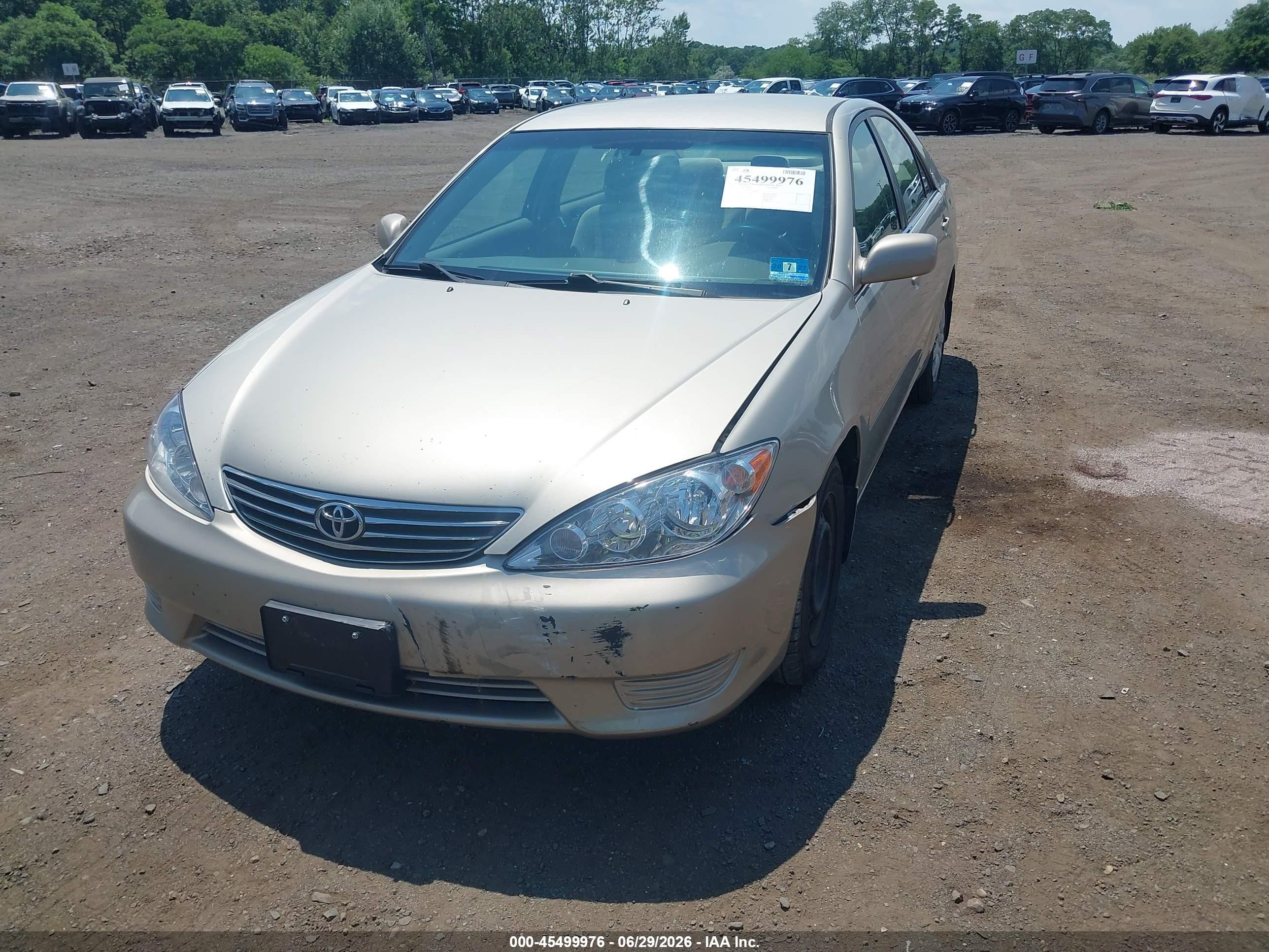 2006 Toyota Camry Le Beige vin: 4T1BE32K56U721096