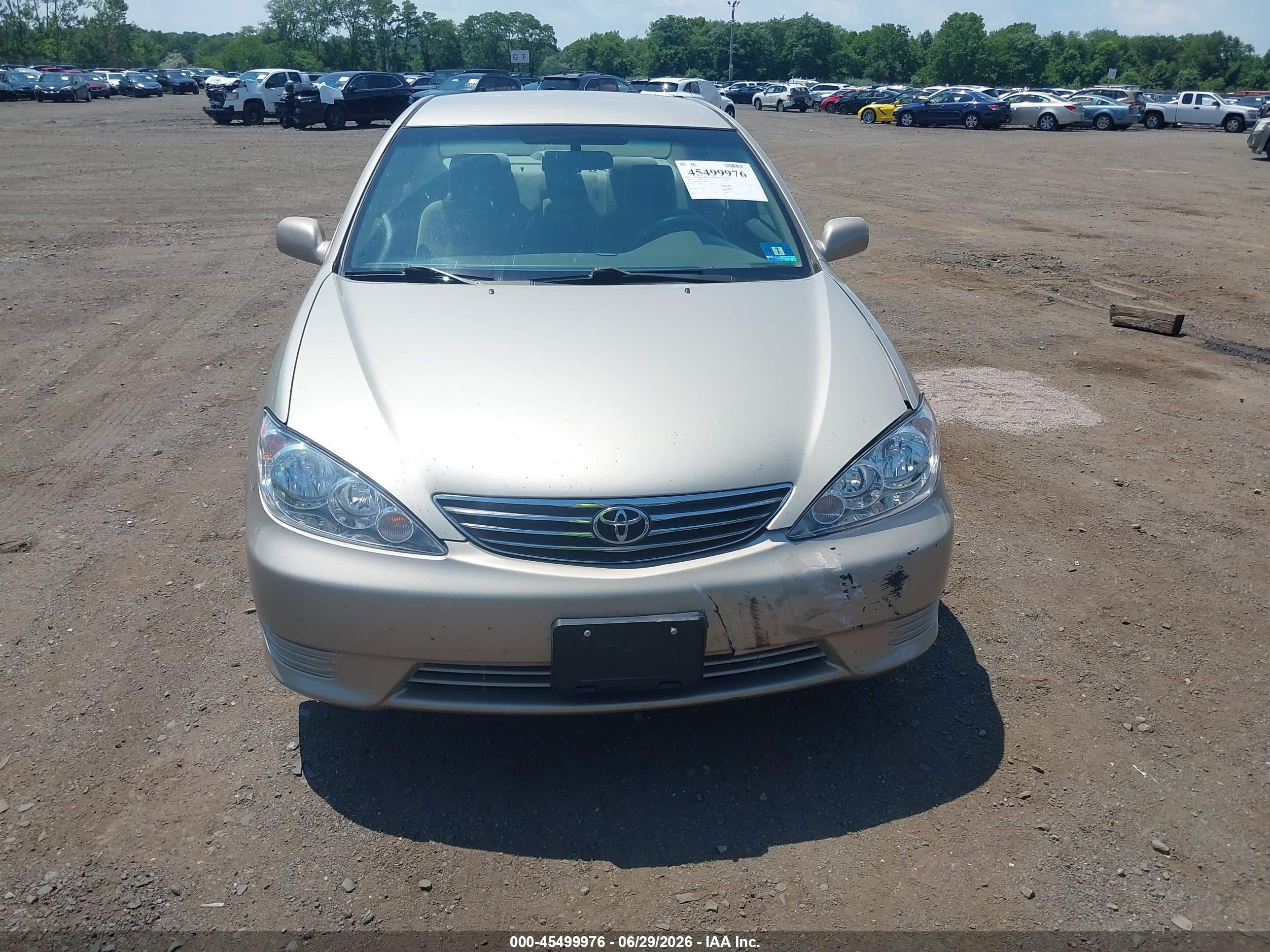 2006 Toyota Camry Le Beige vin: 4T1BE32K56U721096