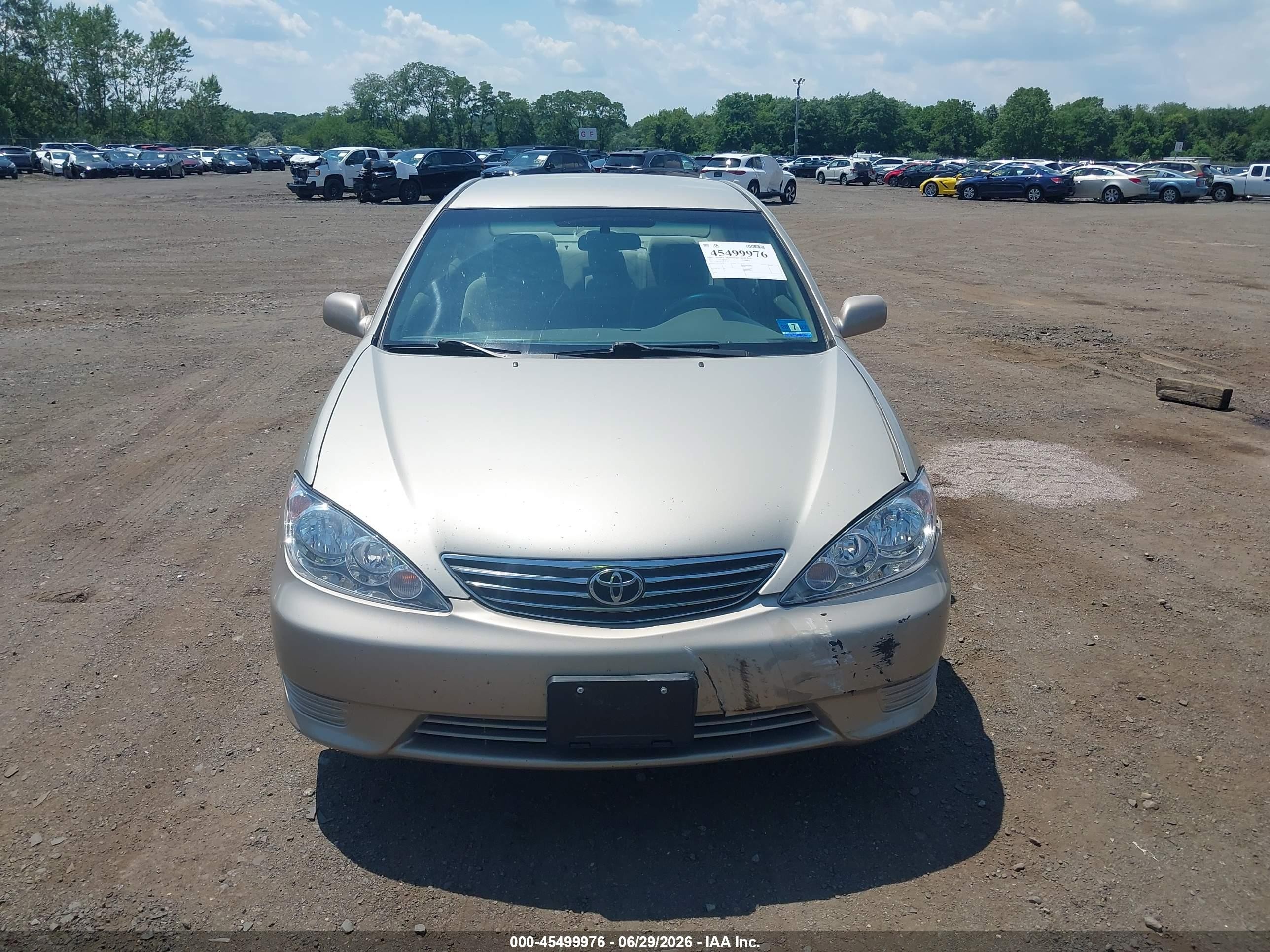 2006 Toyota Camry Le Beige vin: 4T1BE32K56U721096