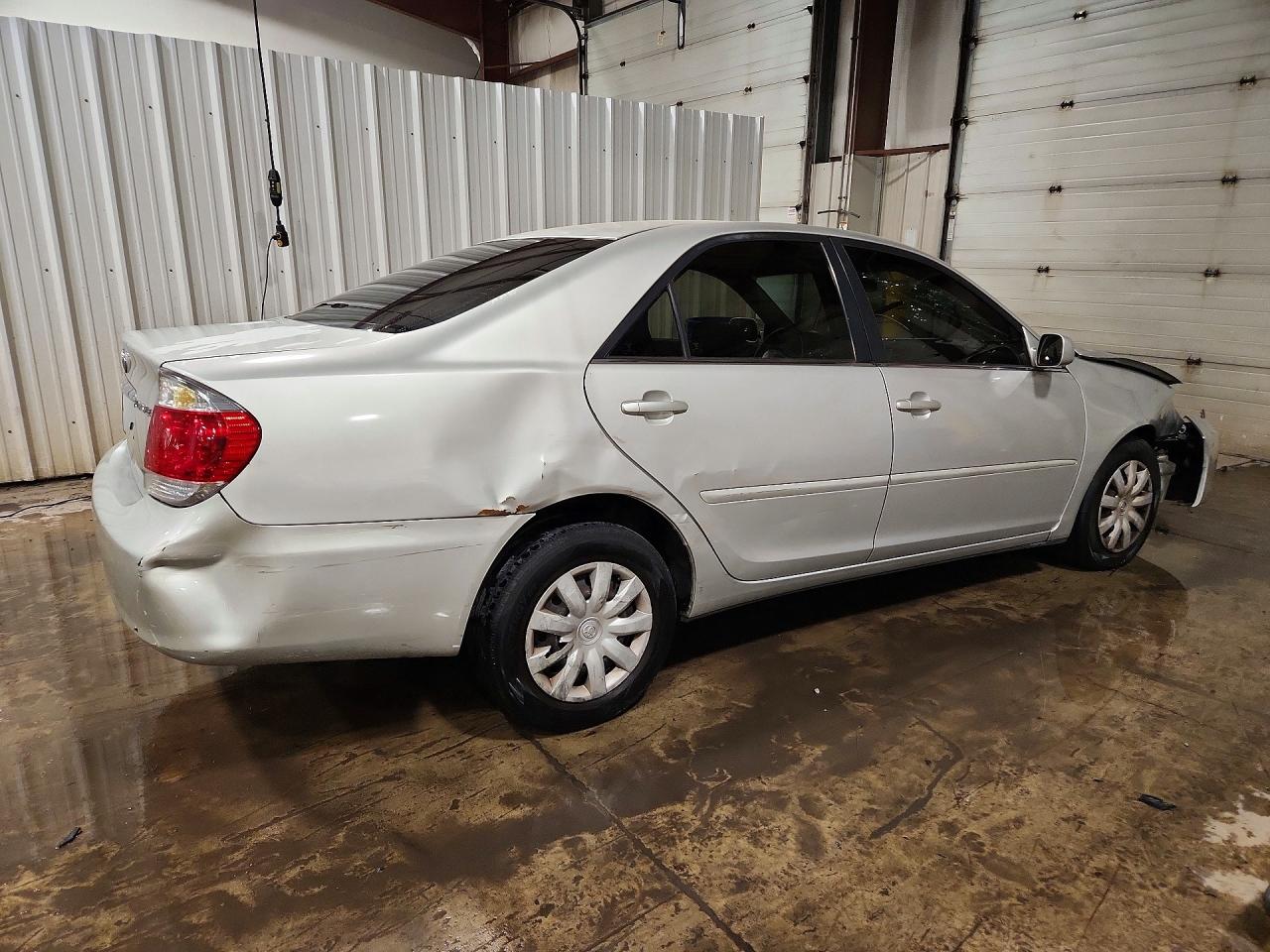 2006 Toyota Camry Le Silver vin: 4T1BE32K56U731966