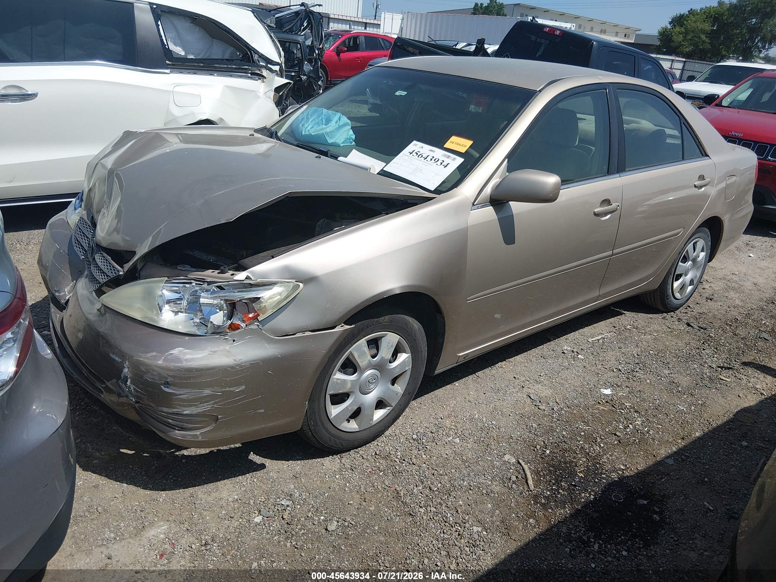 2002 Toyota Camry Le Beige vin: 4T1BE32K62U013692