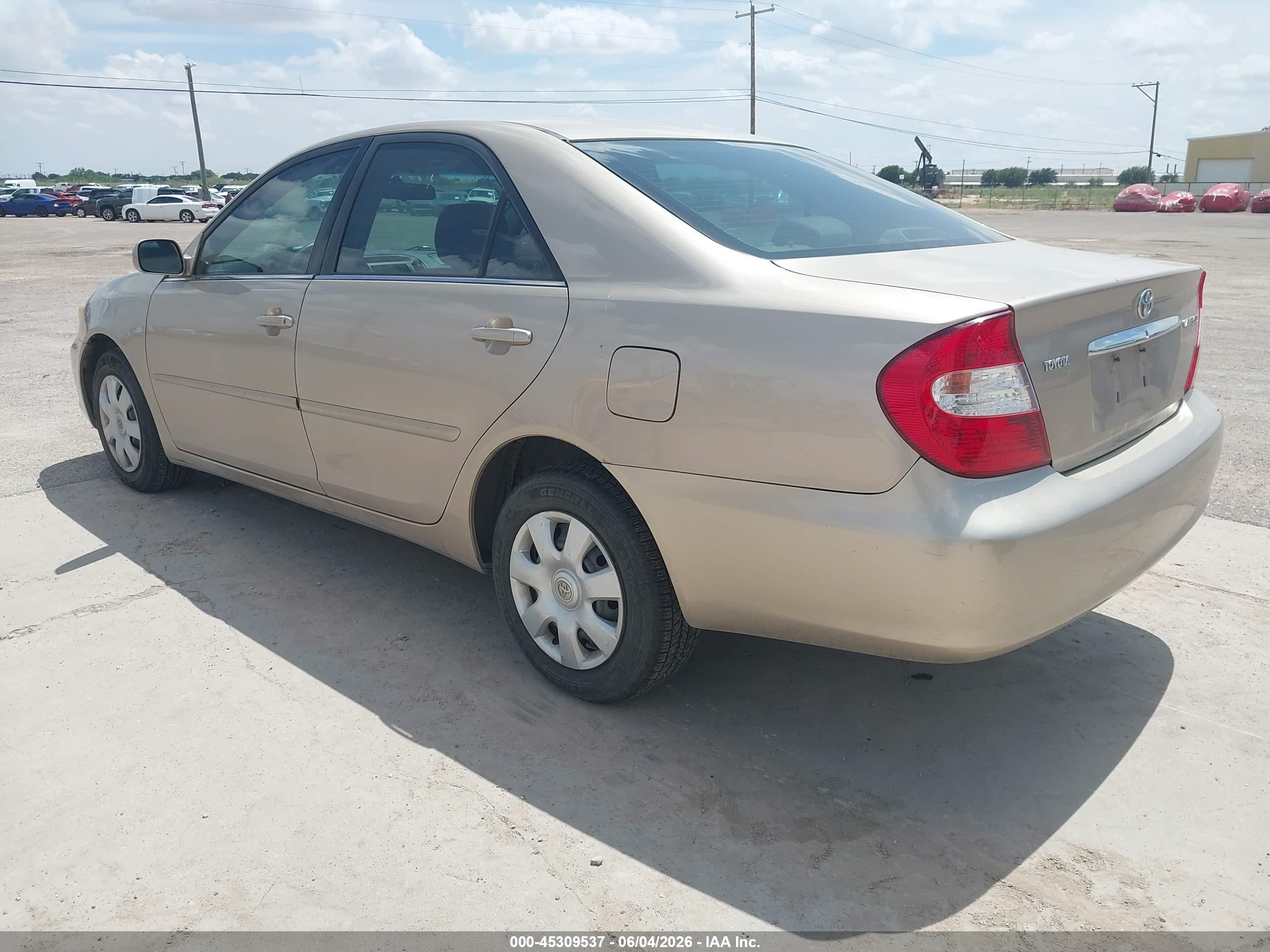 2002 Toyota Camry Le Brown vin: 4T1BE32K62U046983