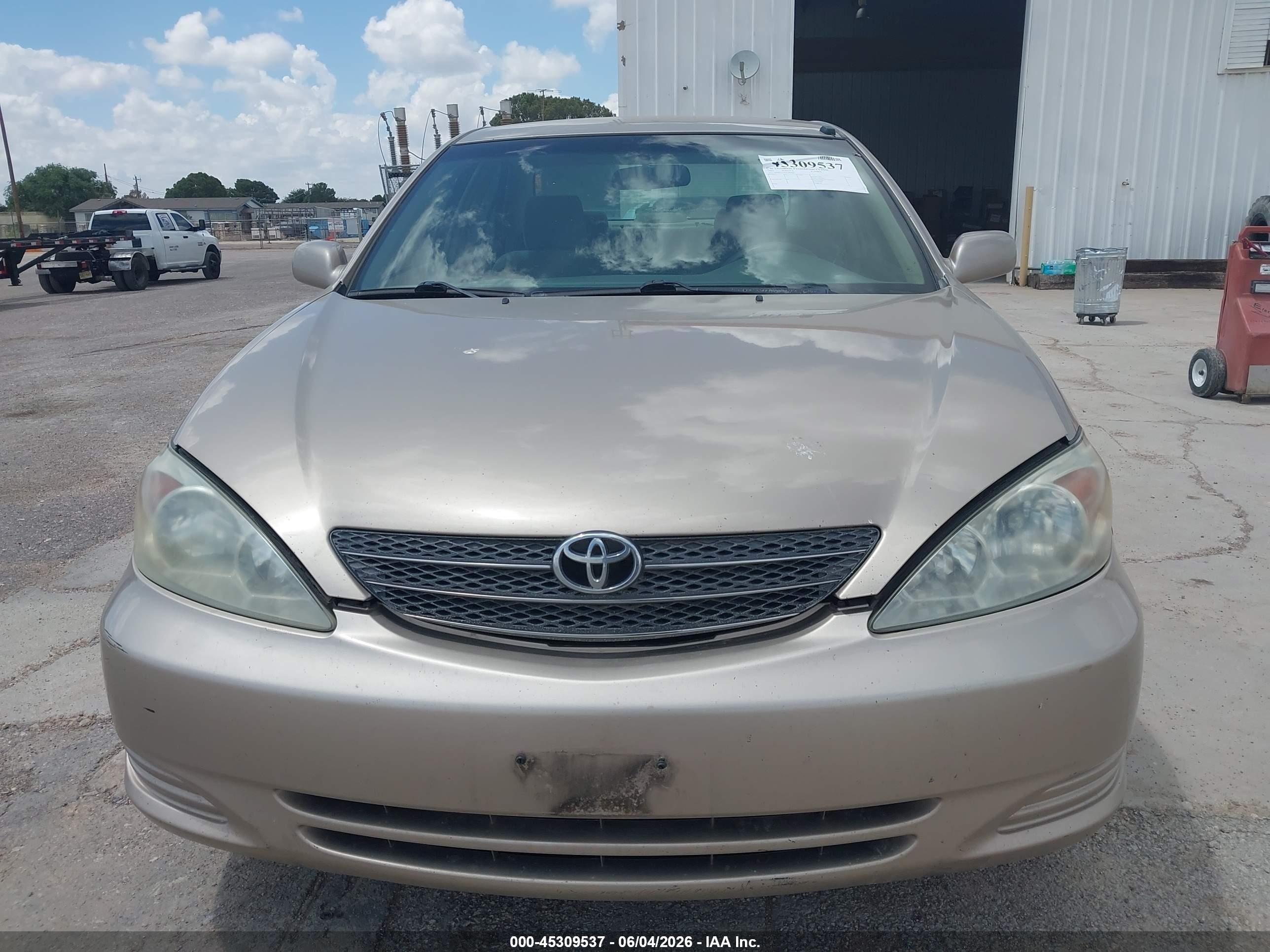 2002 Toyota Camry Le Brown vin: 4T1BE32K62U046983