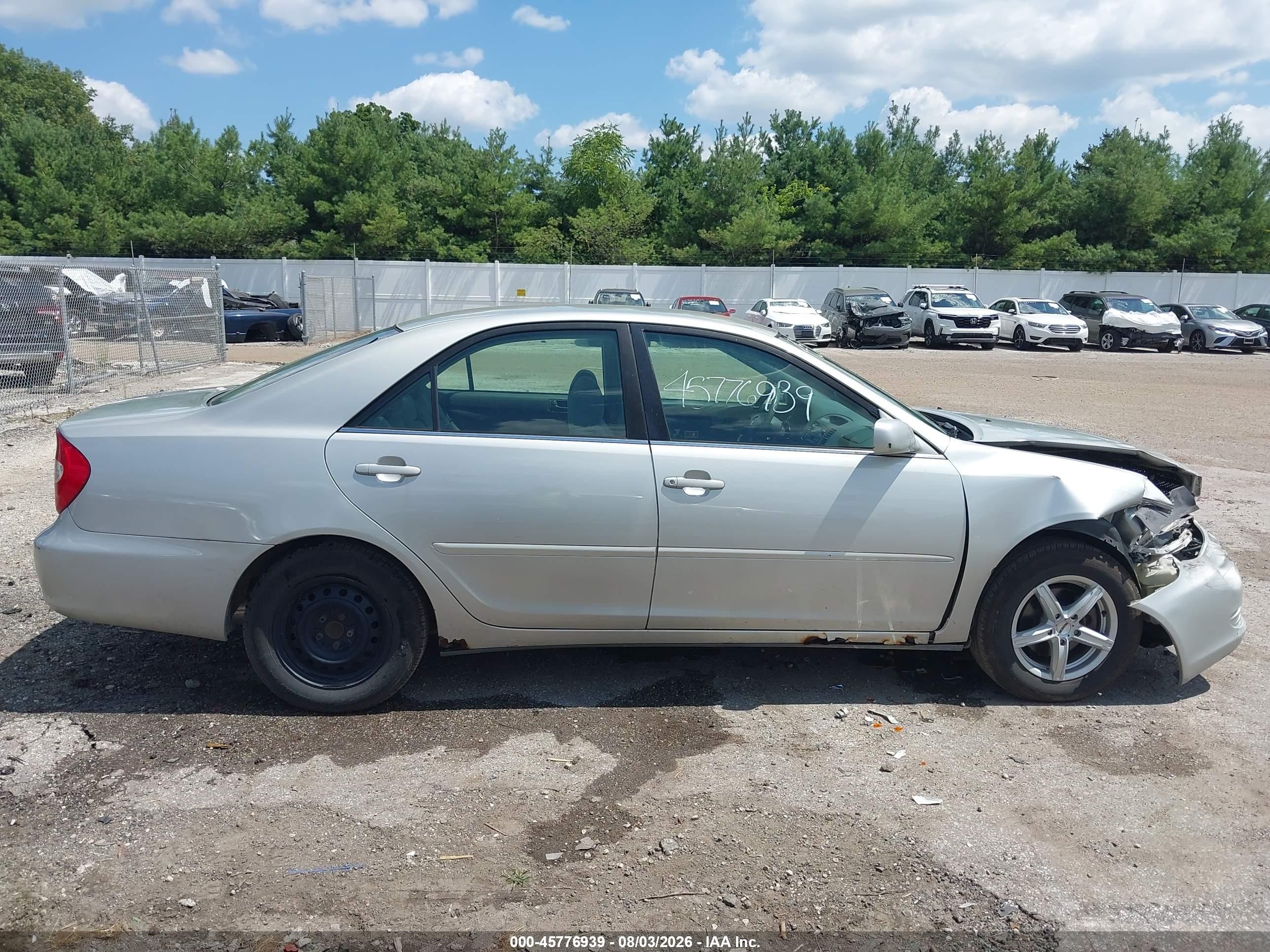 2002 Toyota Camry Le Silver vin: 4T1BE32K62U071673