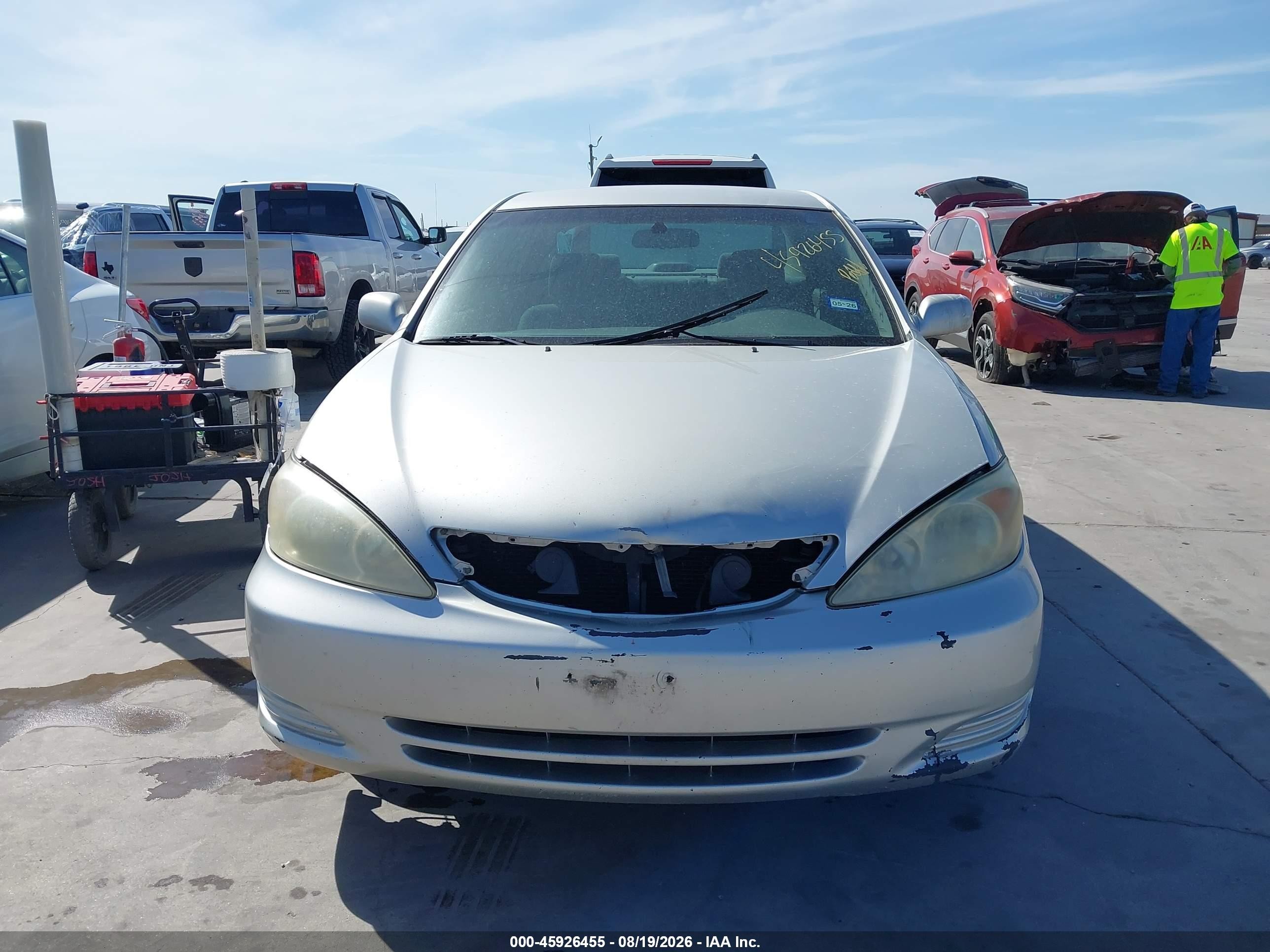 2002 Toyota Camry Le Серебряный vin: 4T1BE32K62U511956