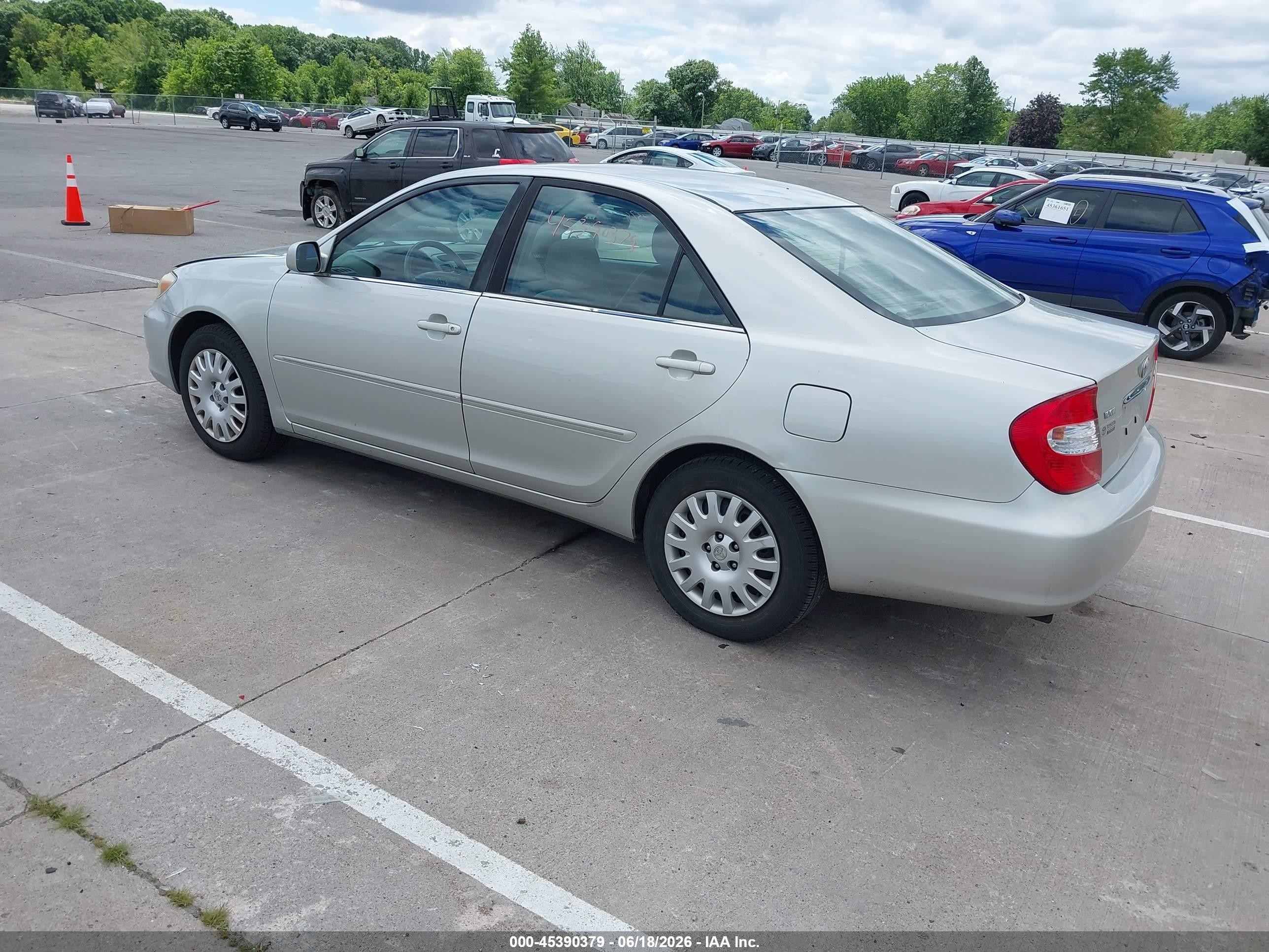2002 Toyota Camry Xle Серебряный vin: 4T1BE32K62U537229