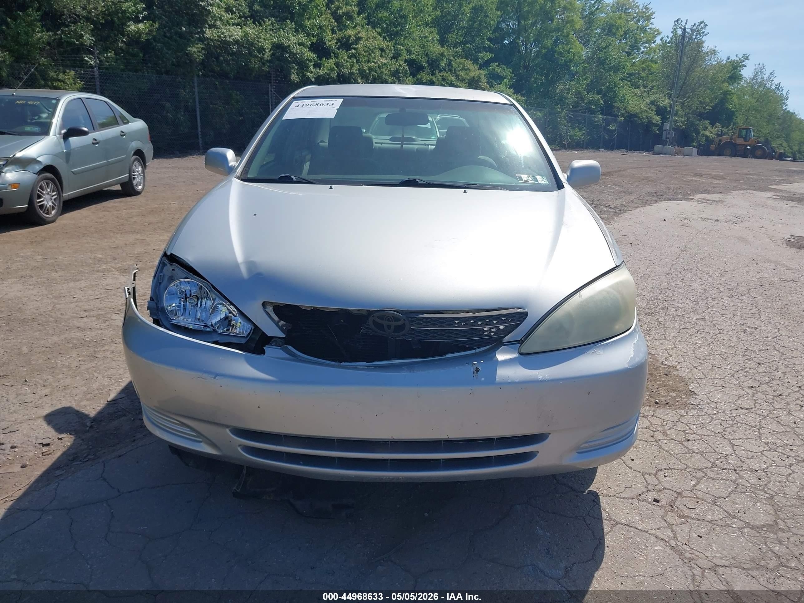 2002 Toyota Camry Le Silver vin: 4T1BE32K62U599178