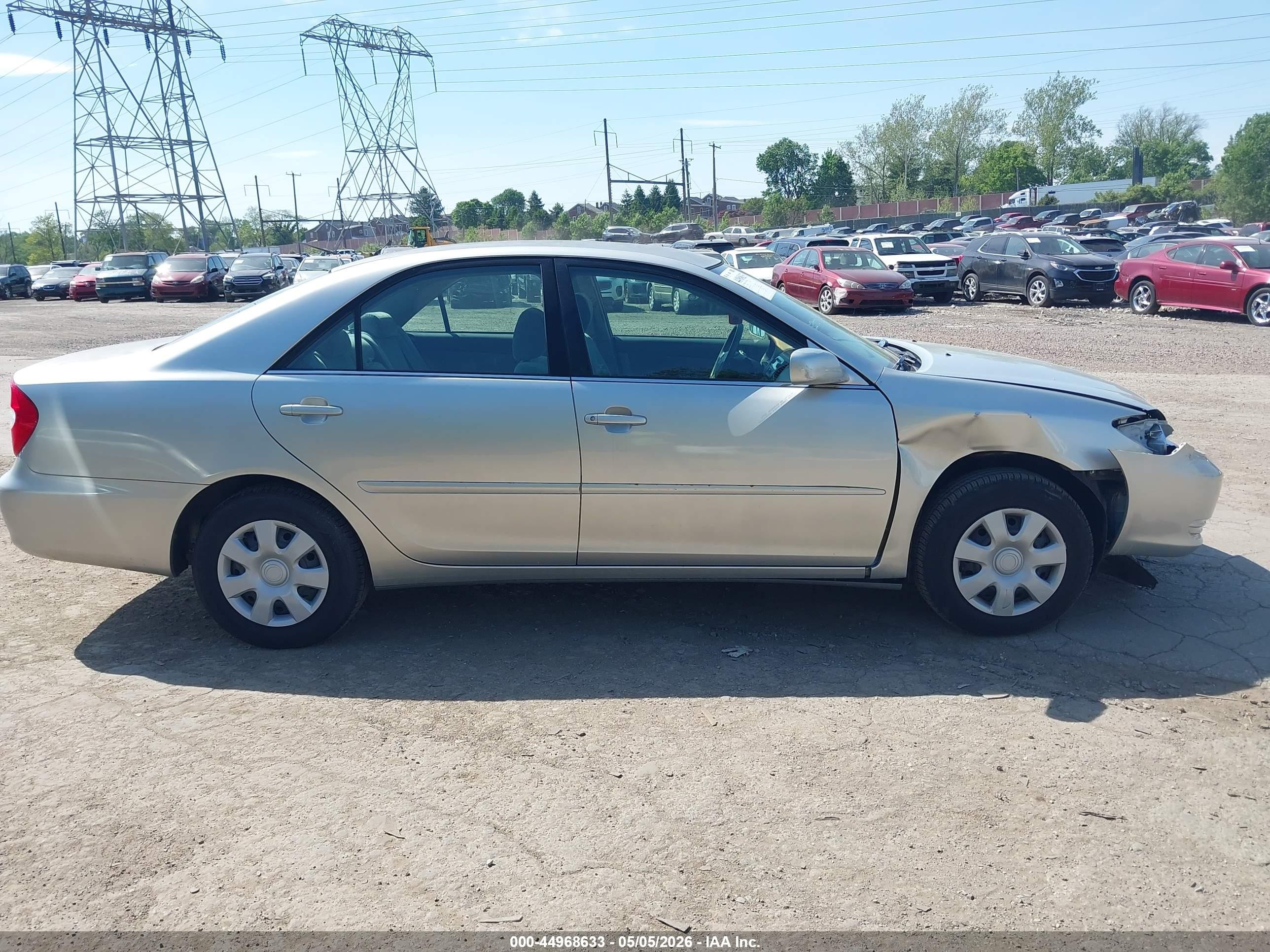 2002 Toyota Camry Le Silver vin: 4T1BE32K62U599178