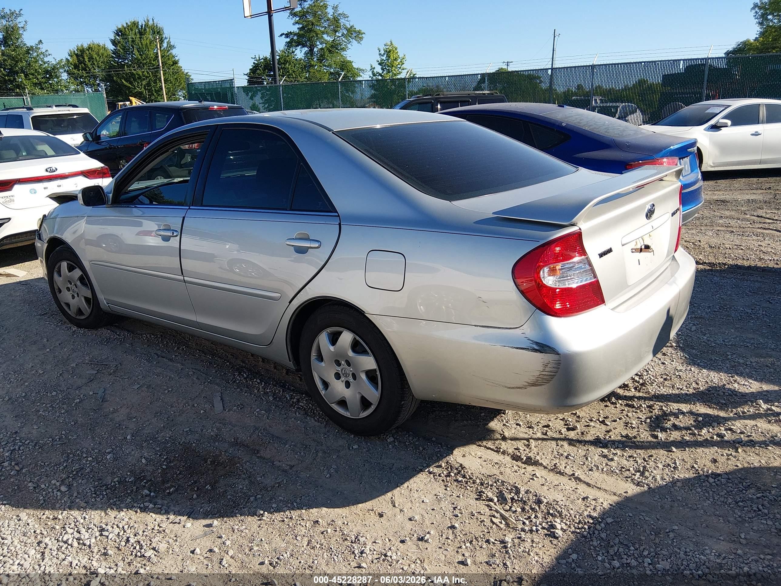 2002 Toyota Camry Se Silver vin: 4T1BE32K62U607103