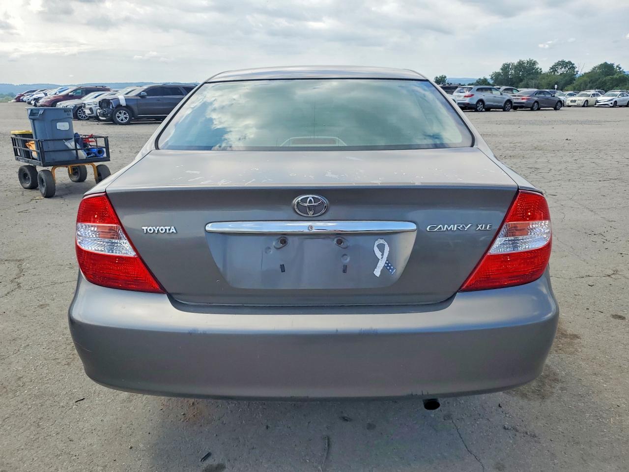 2002 Toyota Camry Xle Gray vin: 4T1BE32K62U620627