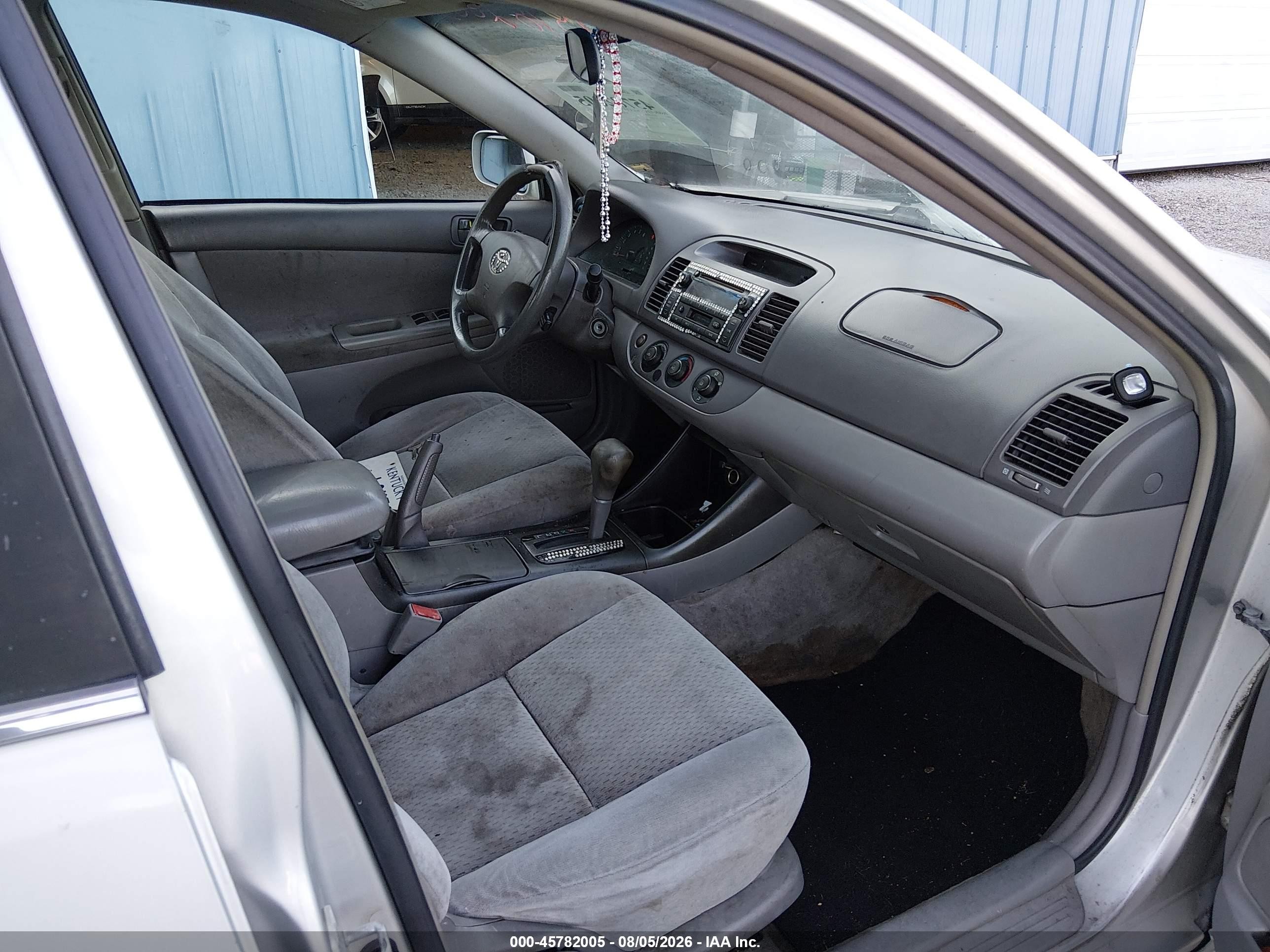 2003 Toyota Camry Le Silver vin: 4T1BE32K63U140301