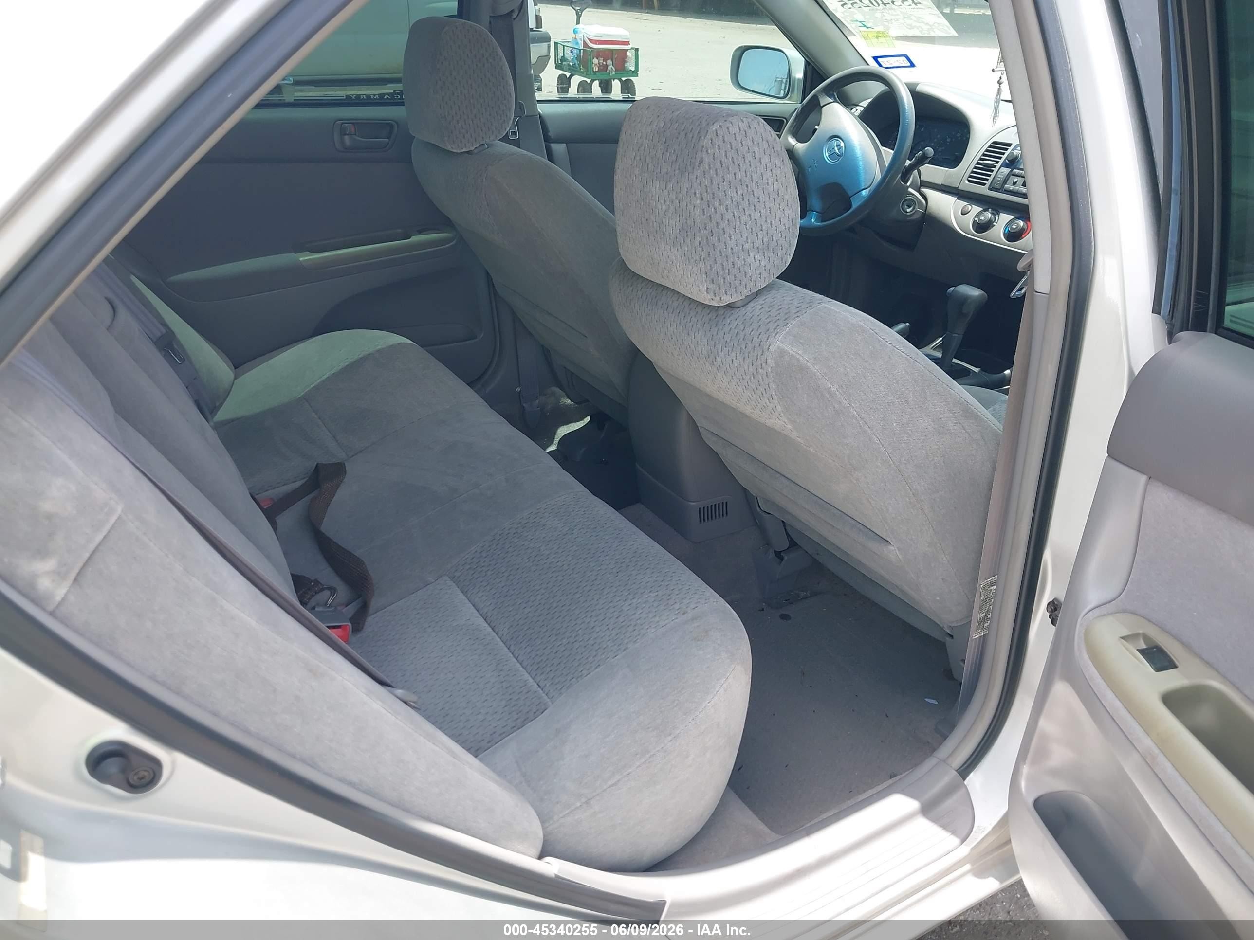 2003 Toyota Camry Le Silver vin: 4T1BE32K63U164341