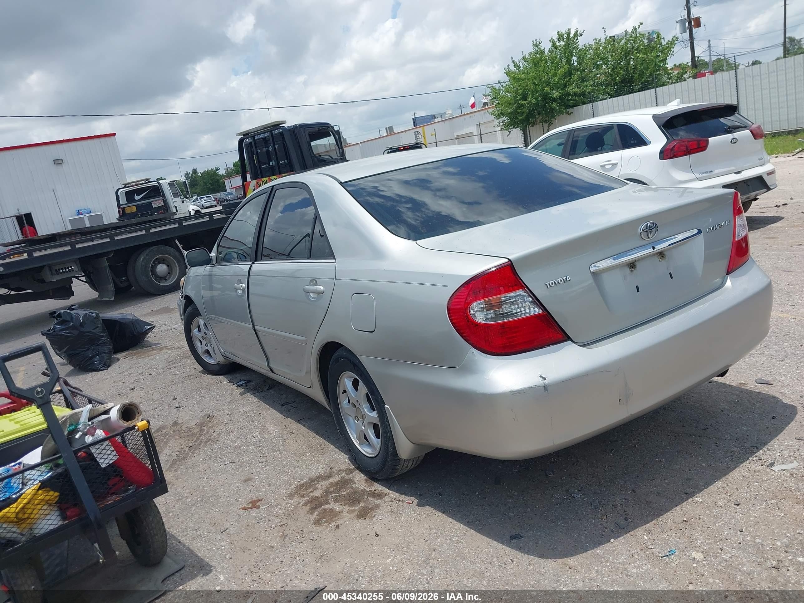 2003 Toyota Camry Le Silver vin: 4T1BE32K63U164341