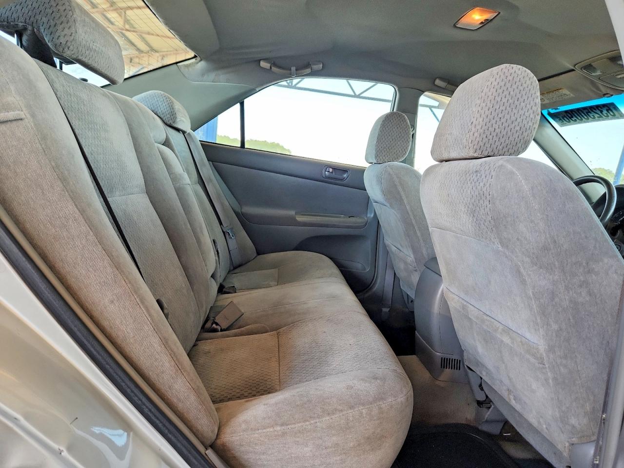 2003 Toyota Camry Le Silver vin: 4T1BE32K63U187098