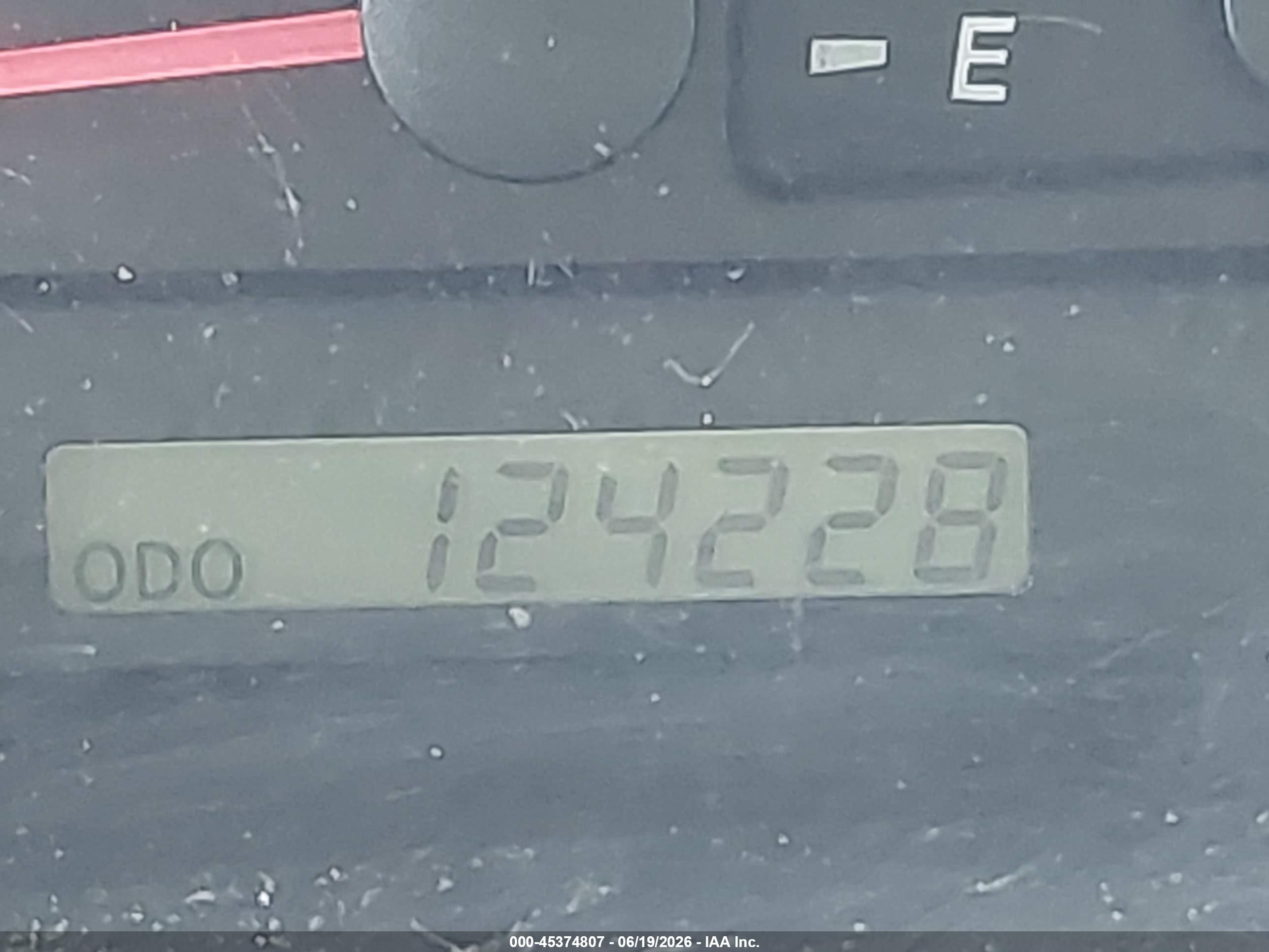 2003 Toyota Camry Le Красный vin: 4T1BE32K63U191040