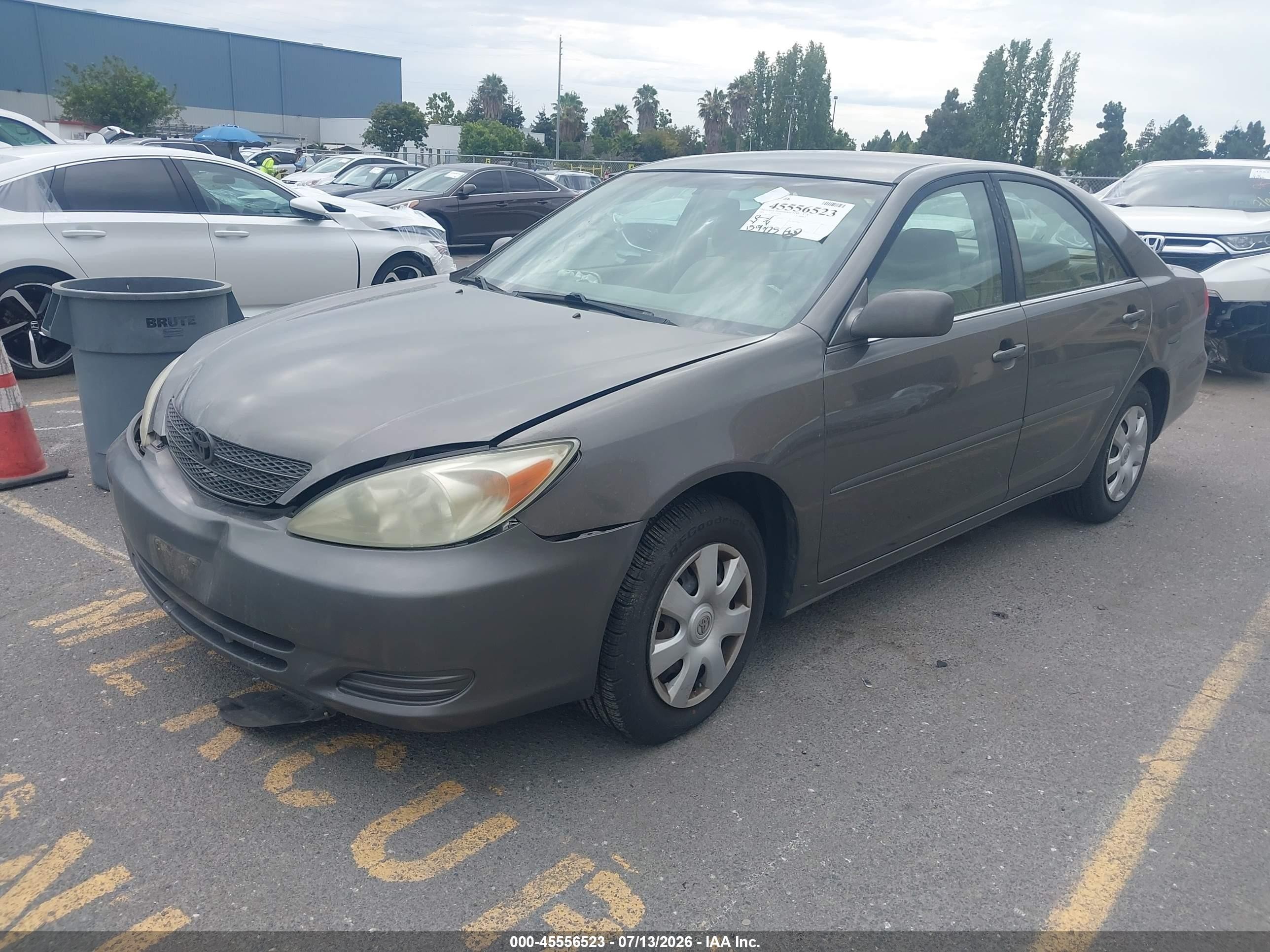 2003 Toyota Camry Le Brown vin: 4T1BE32K63U648784