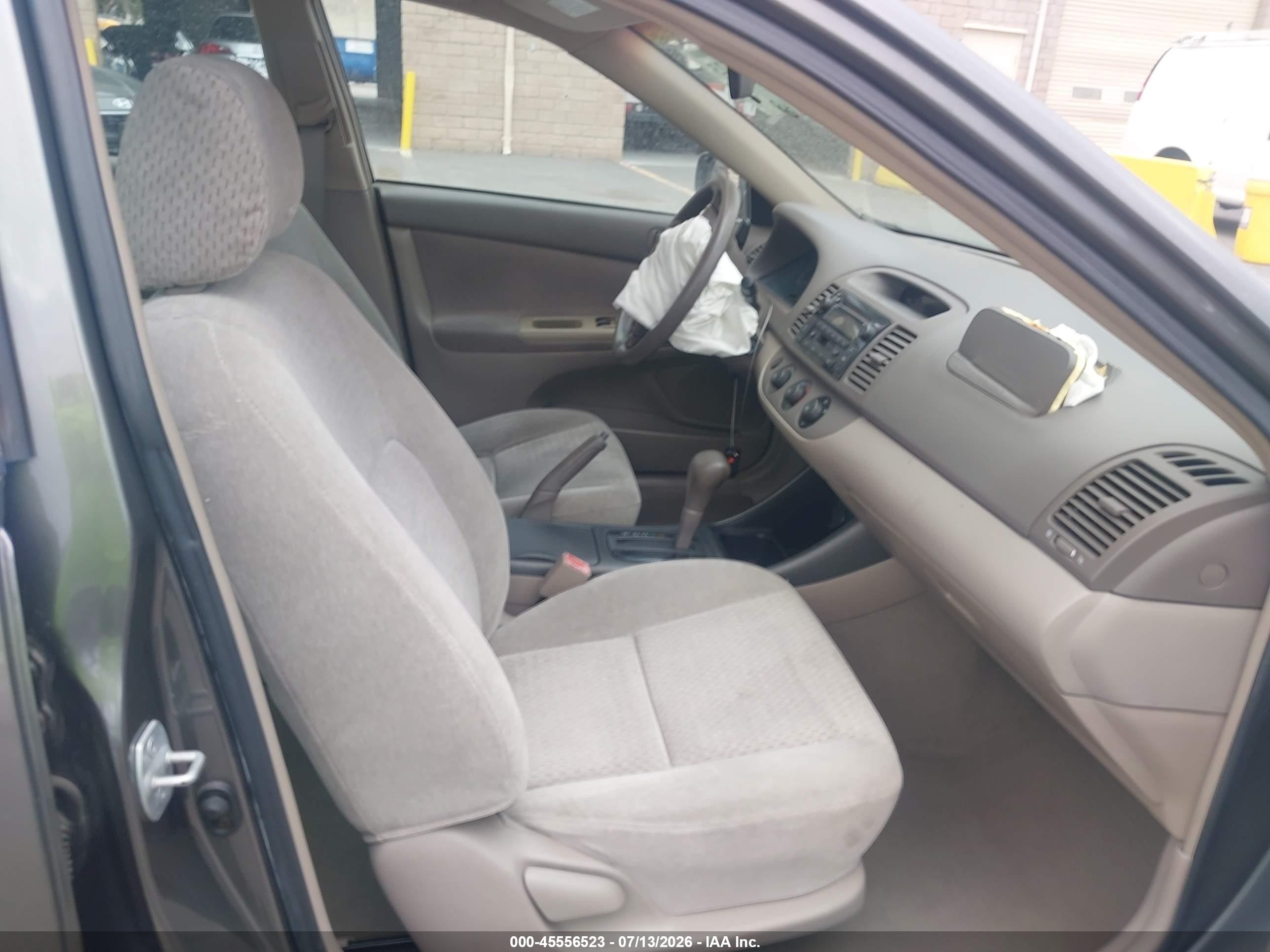 2003 Toyota Camry Le Brown vin: 4T1BE32K63U648784