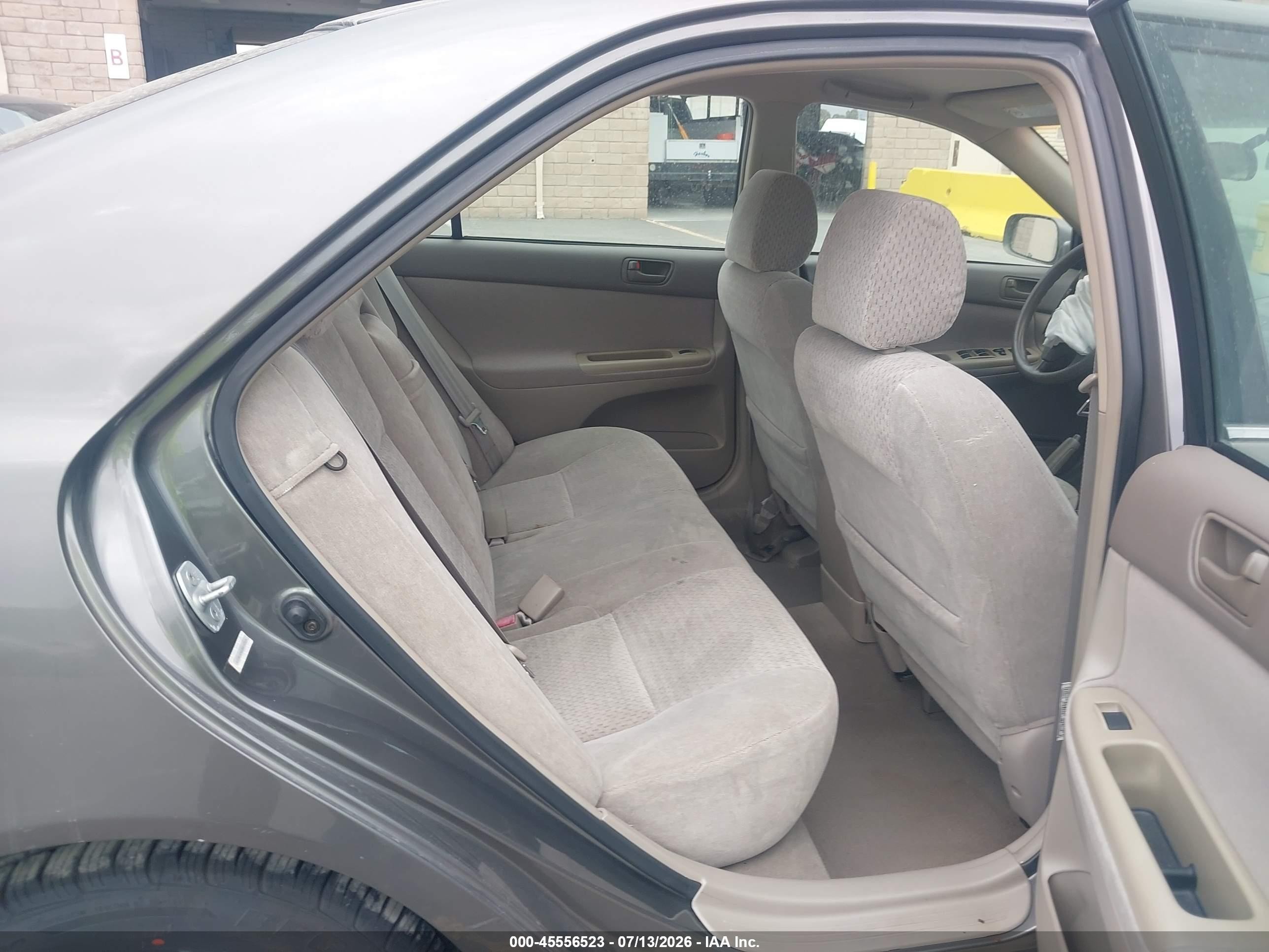 2003 Toyota Camry Le Brown vin: 4T1BE32K63U648784