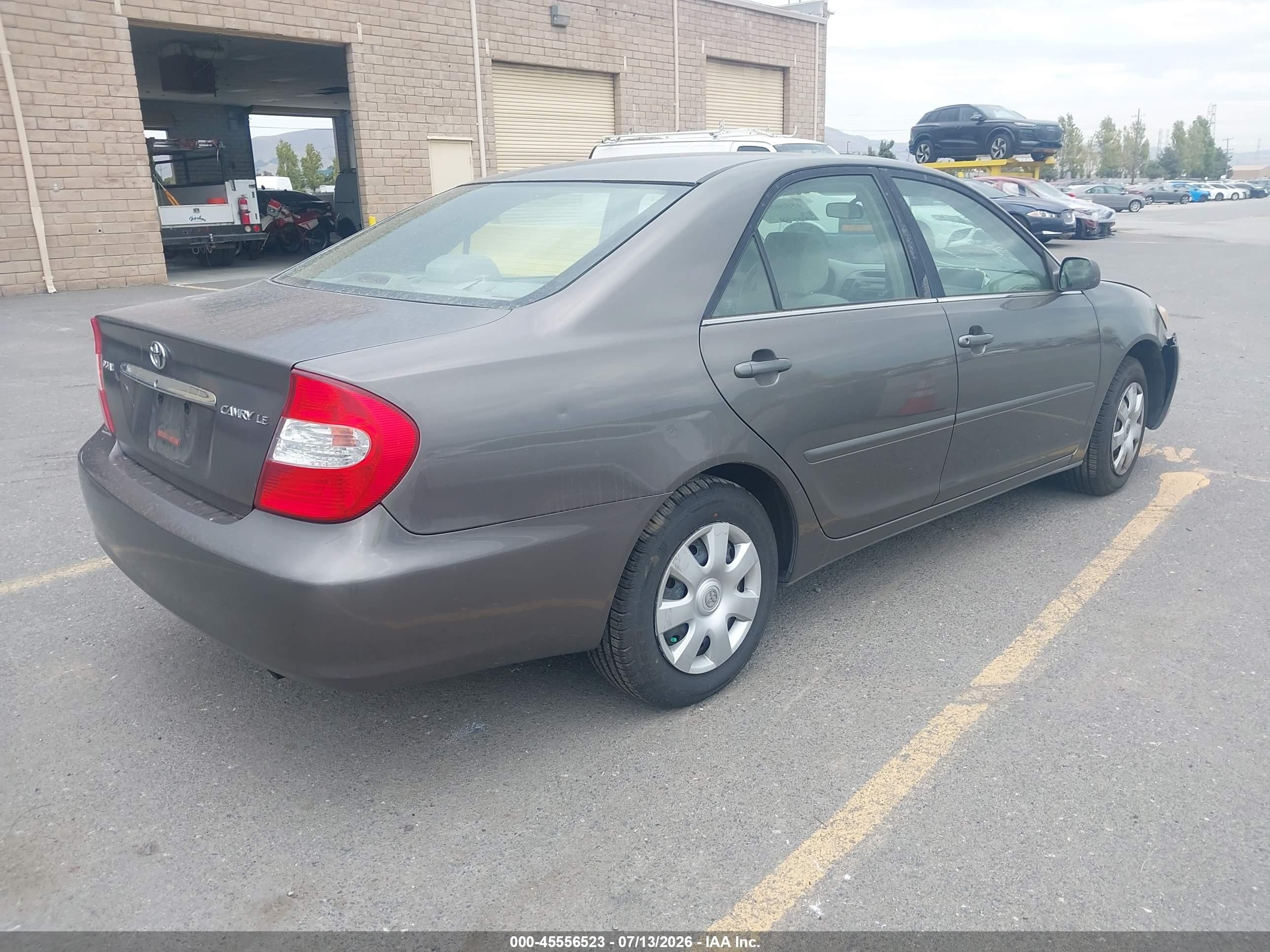 2003 Toyota Camry Le Brown vin: 4T1BE32K63U648784