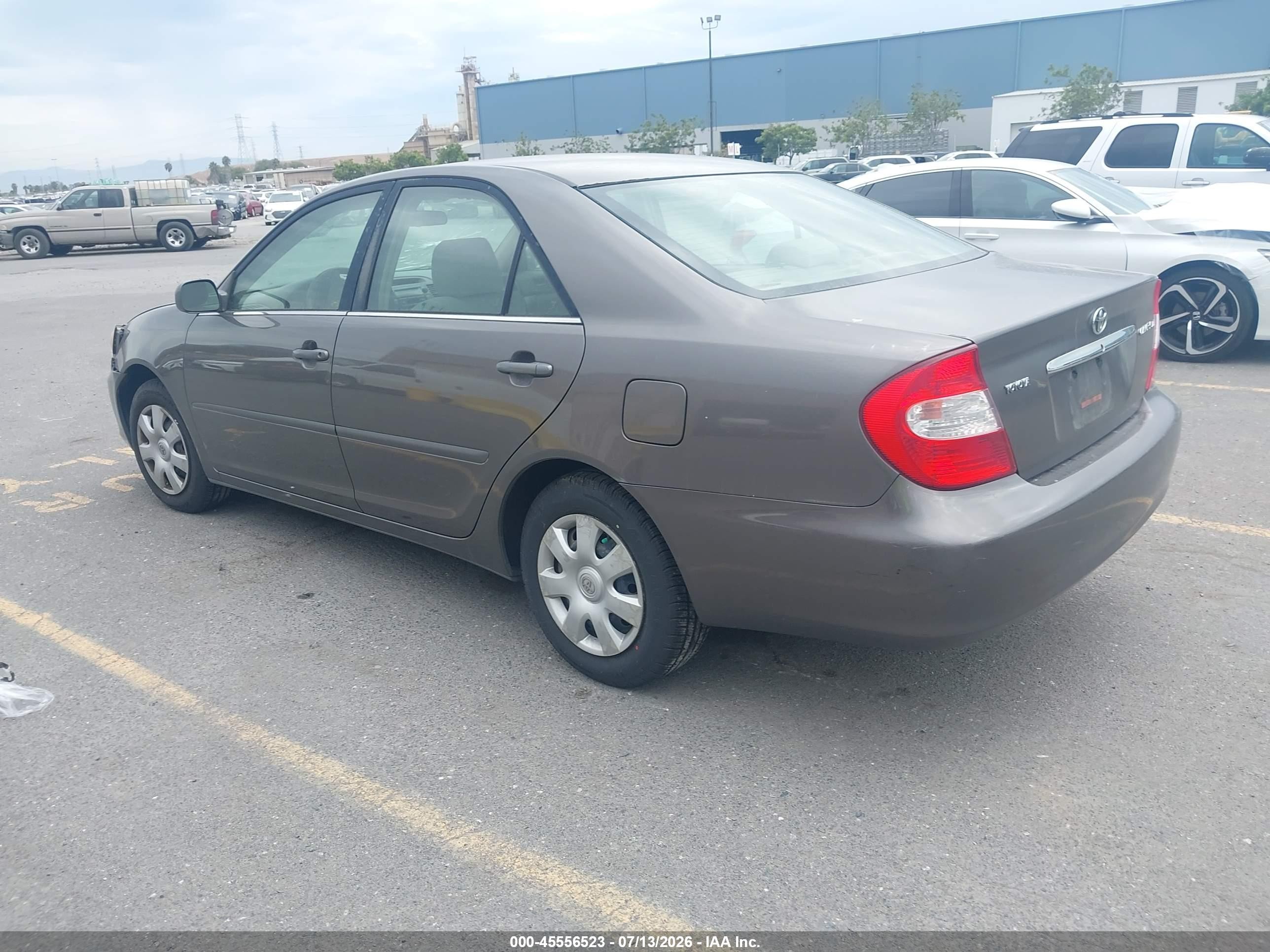 2003 Toyota Camry Le Brown vin: 4T1BE32K63U648784